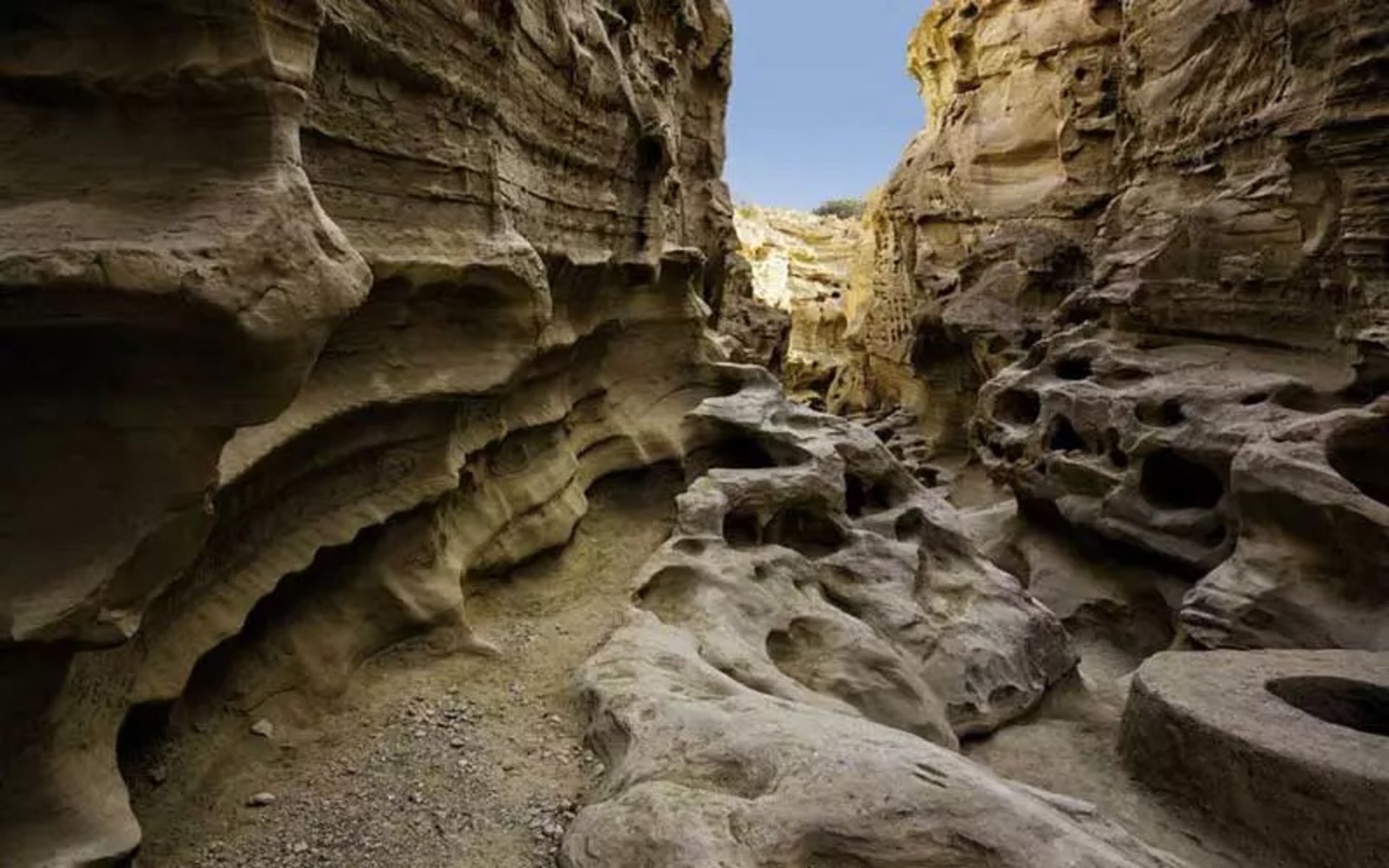 تنگه چاهکوه