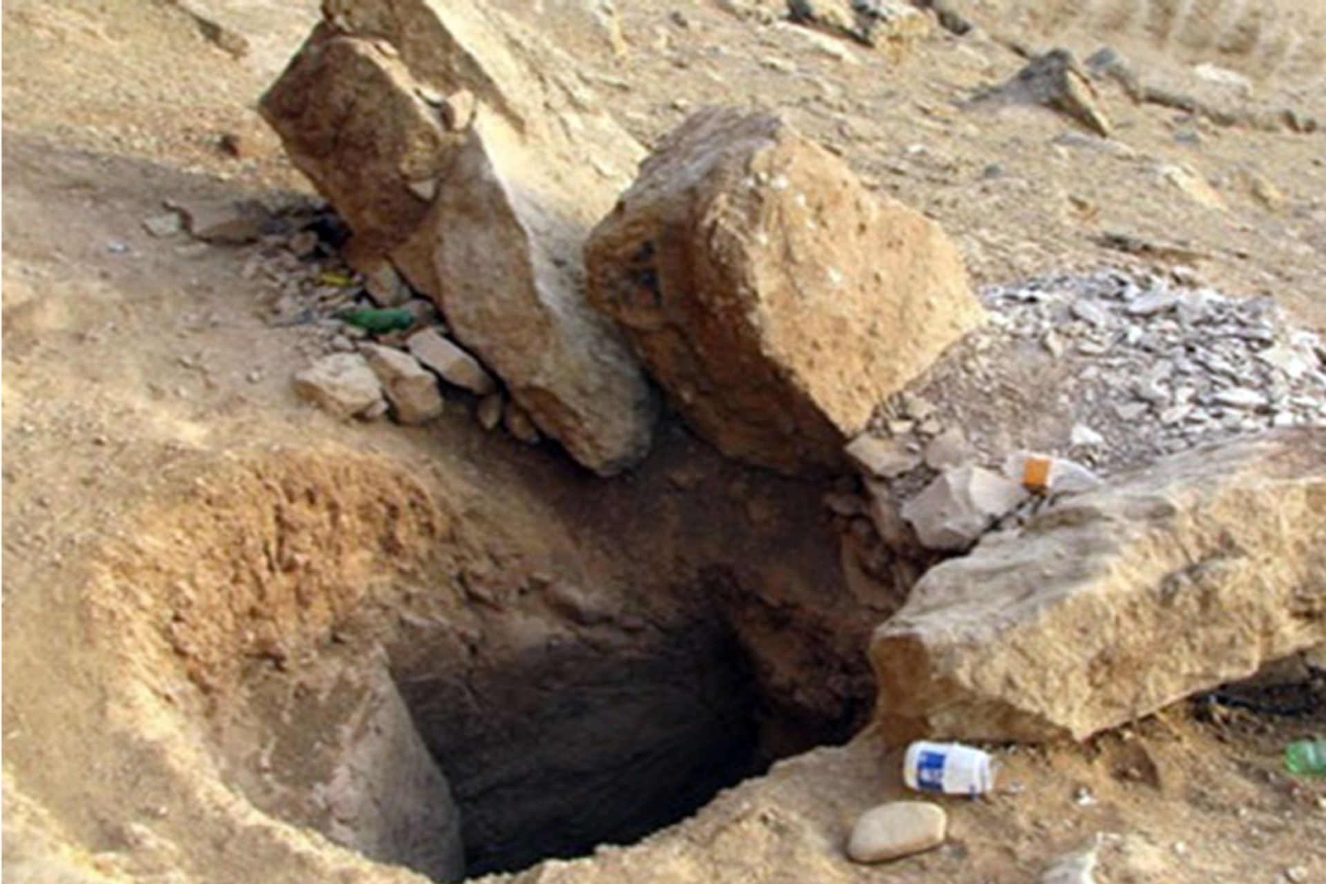 حفار غیرمجاز