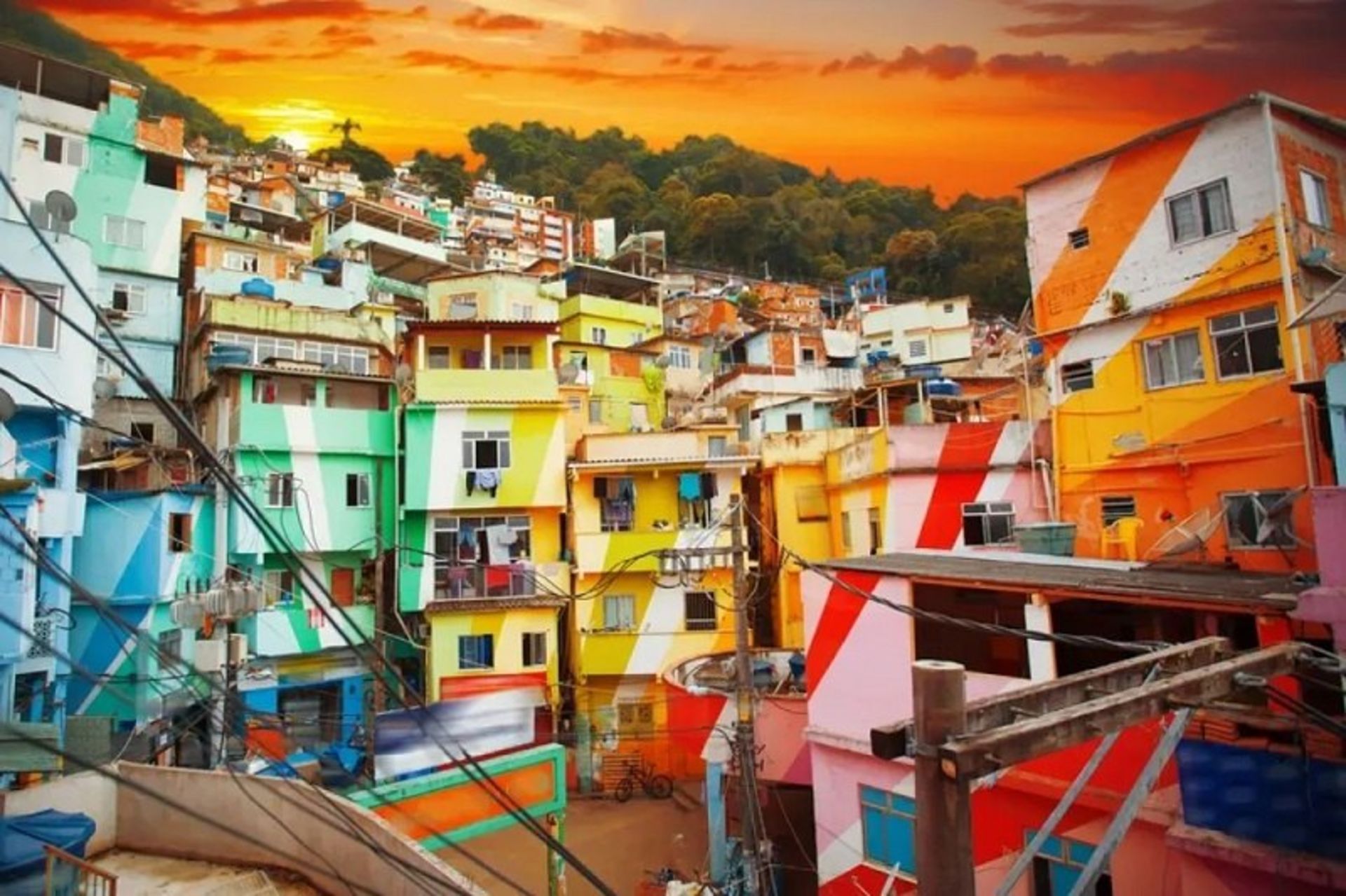 خیابان Santa Marta favela, Rio de Janeiro, Brazil؛ منبع عکس: وب‌سایت Theculturetrip.com، عکاس: نامشخص