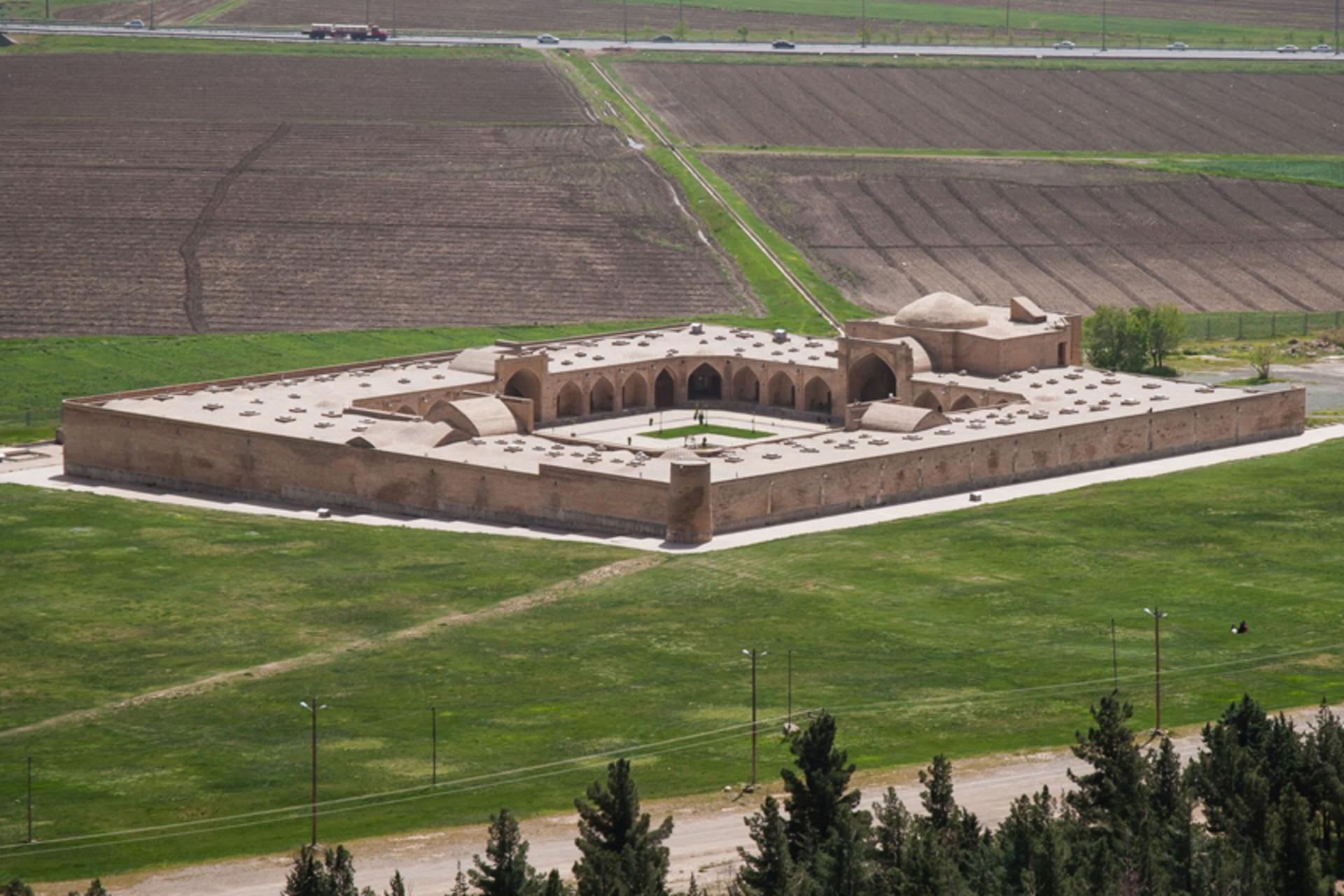 کاروانسرا بیستون