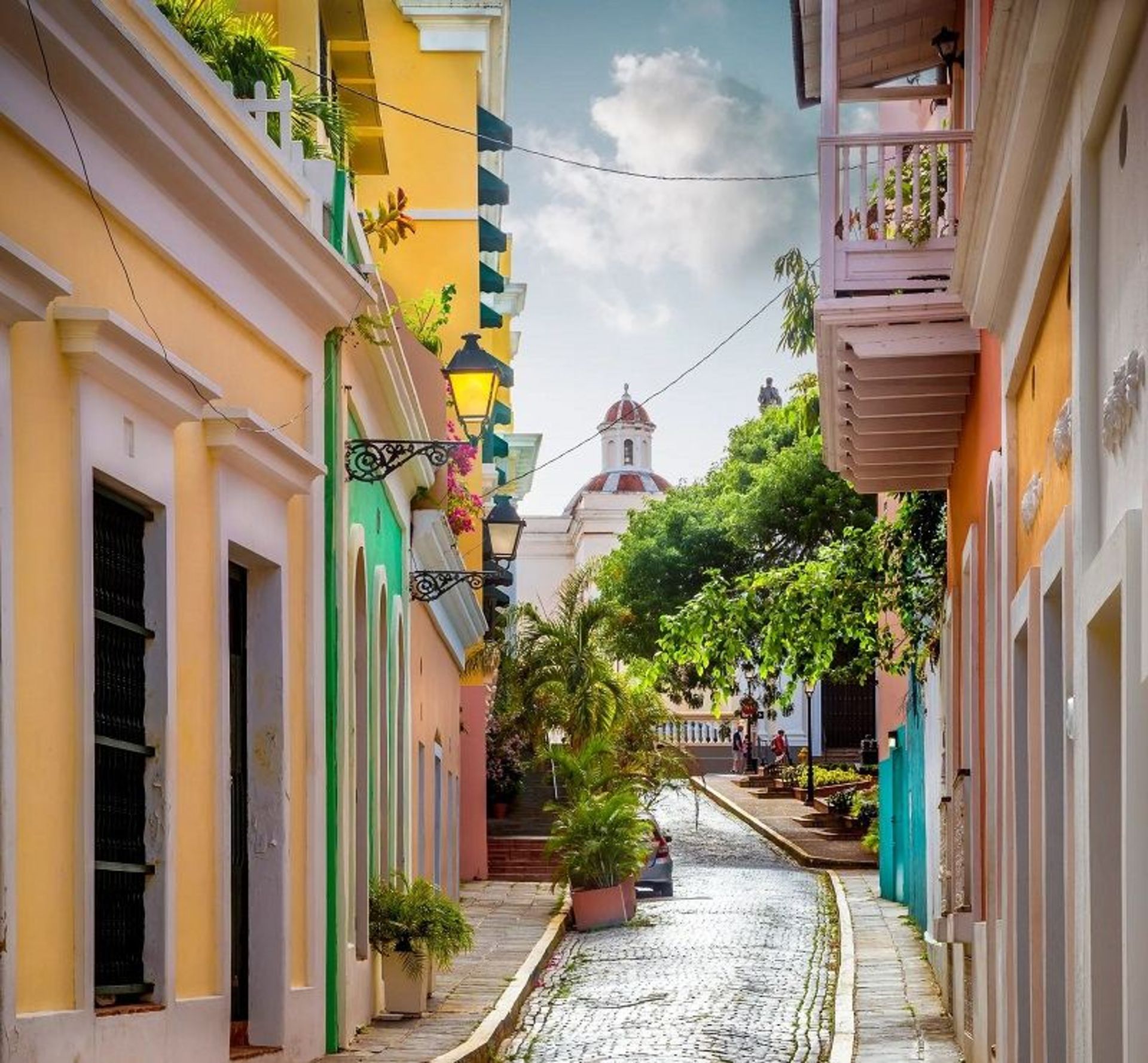 خیابان Old San Juan, Puerto Rico؛ منبع عکس: وب‌سایت Gettyimages.com، عکاس: mikolajn