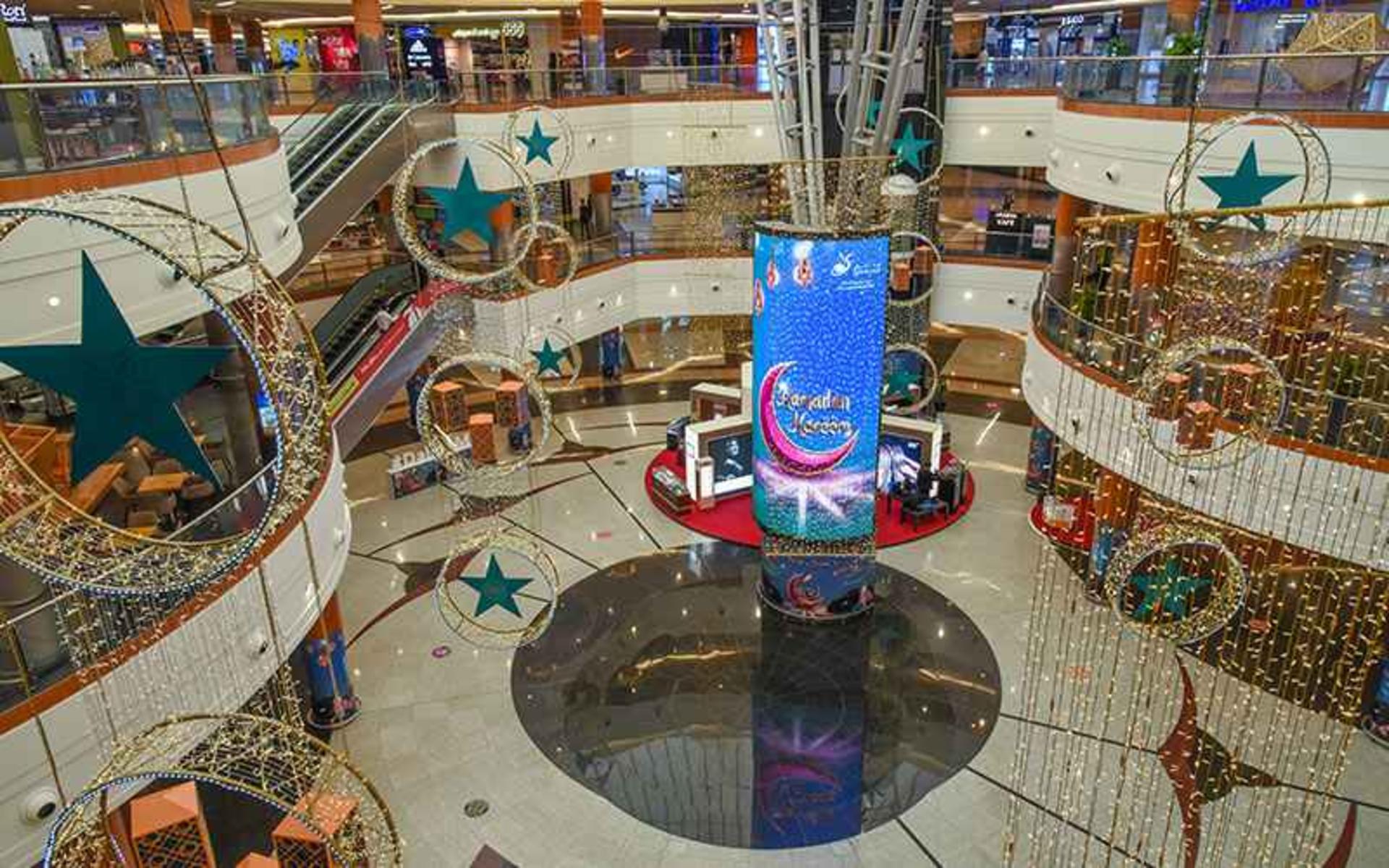 فضای داخلی دالما مال ابوظبی، منبع عکس: گوگل مپ، عکاس: دالما مال