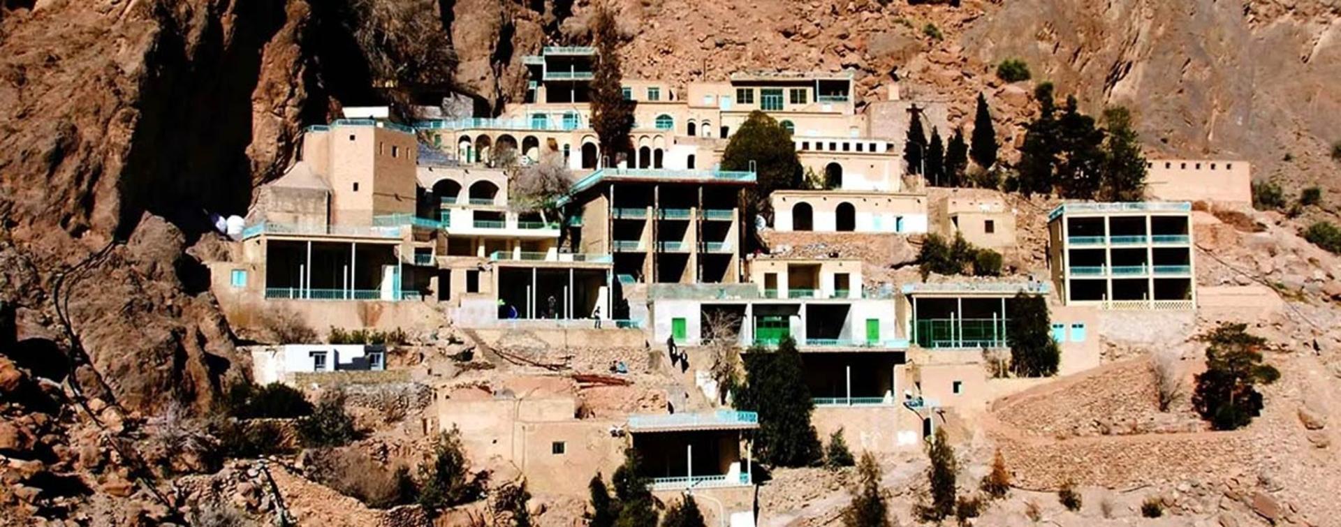 زیارتگاه چک چک؛ منبع عکس: ایلنا؛ عکاس: نامشخص