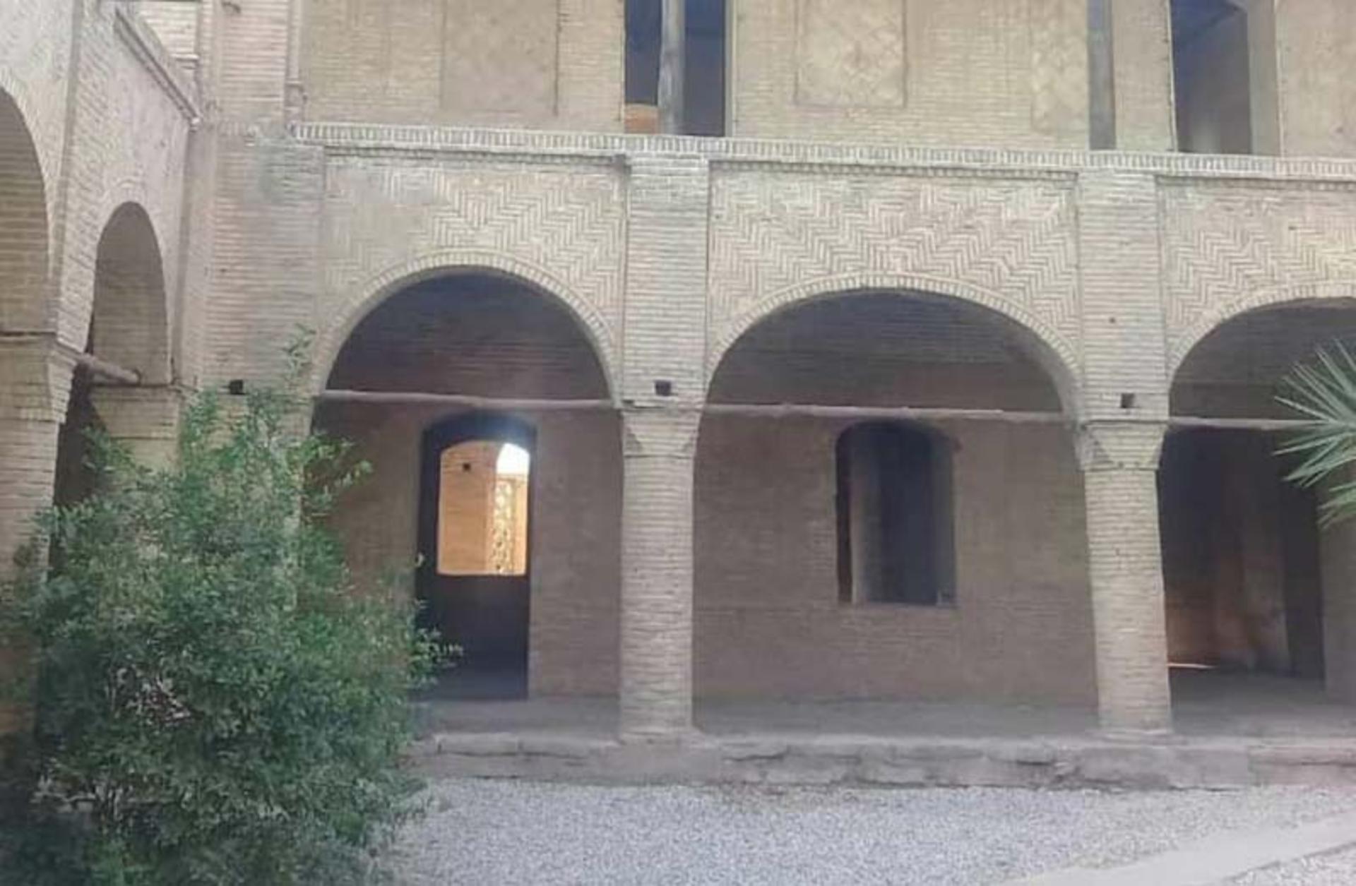 ایوان‌های بنای معین التجار؛ منبع عکس: گوگل مپ؛ نام عکاس: jādi