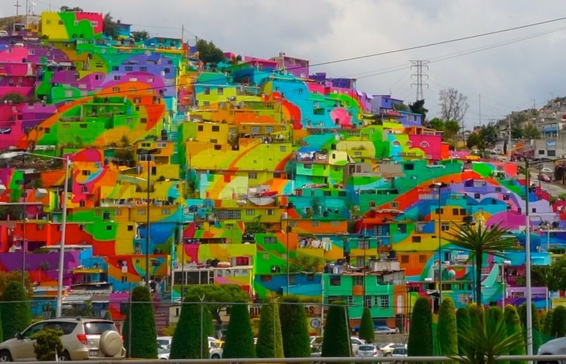 خیابان Las Palmitas, Pachuca, Mexico؛ منبع عکس: وب‌سایت Cordeliasjourneys.blogspot.com، عکاس: نامشخص