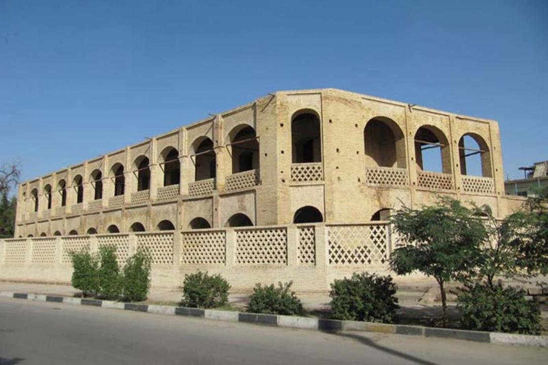 نمای کلی کاروانسرای معین التجار؛ منبع عکس: گوگل مپ؛ نام عکاس: jādi