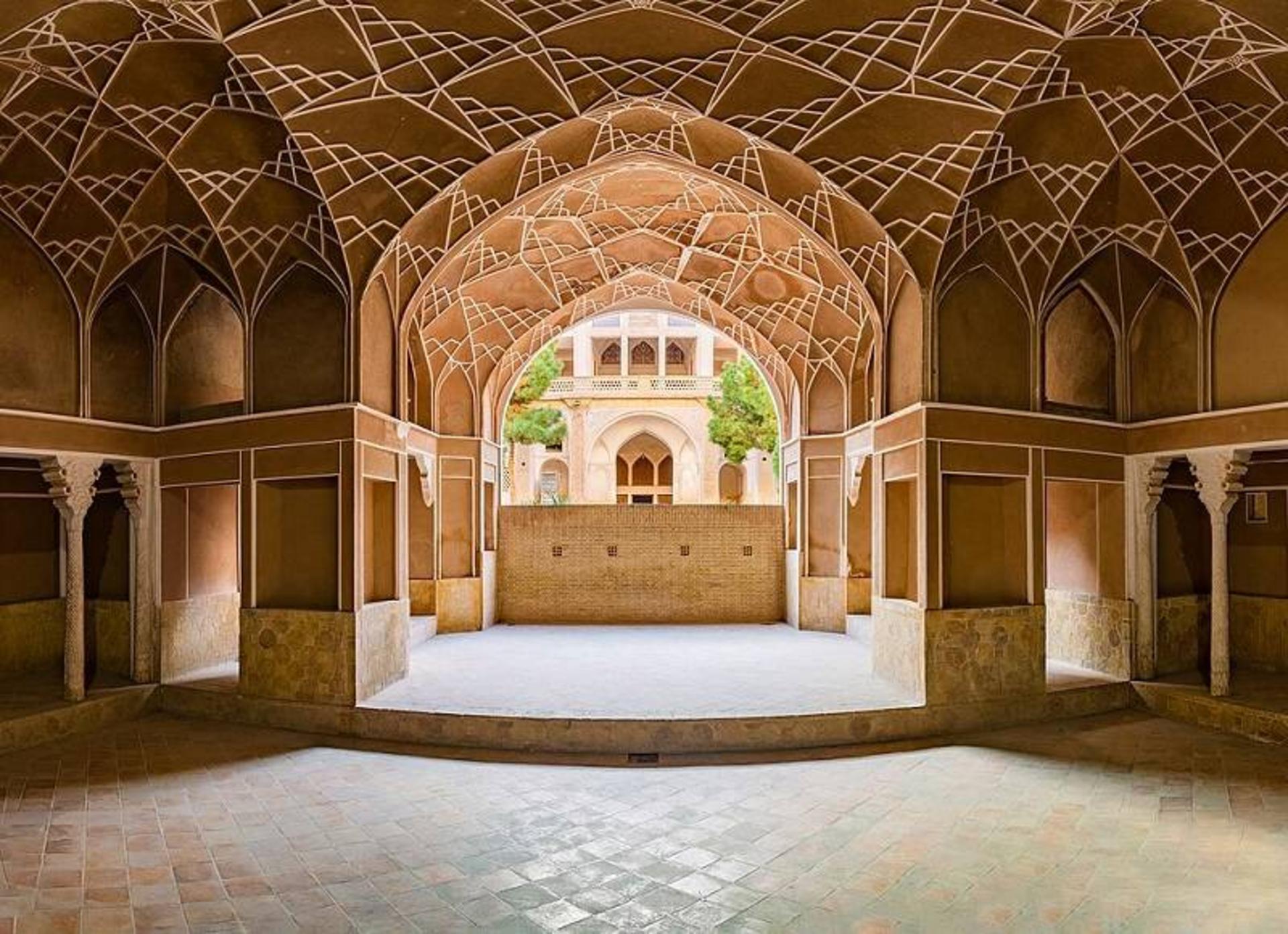 معماری خانه عباسیان کاشان؛ منبع عکس: ویکی لاک؛ عکاس: امیر پاشایی