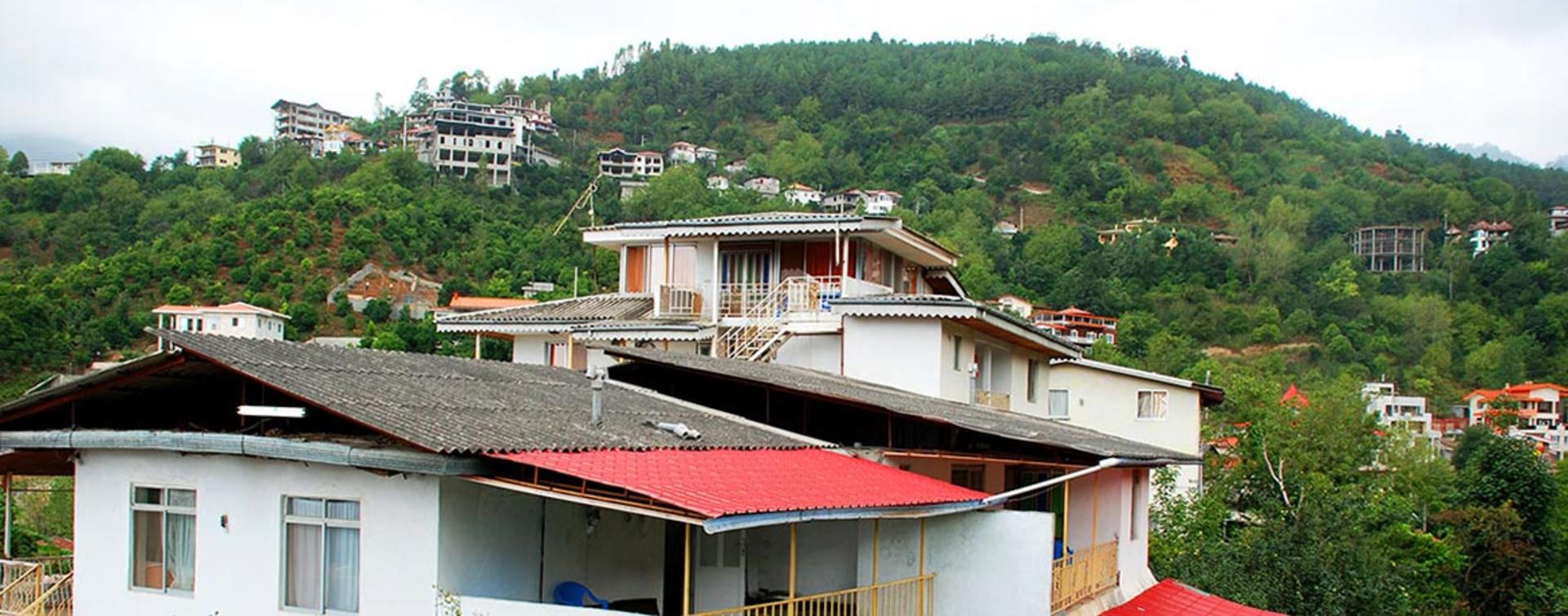روستای سرولات منبع عکس: ایرانگردی؛ عکاس: نامشخص