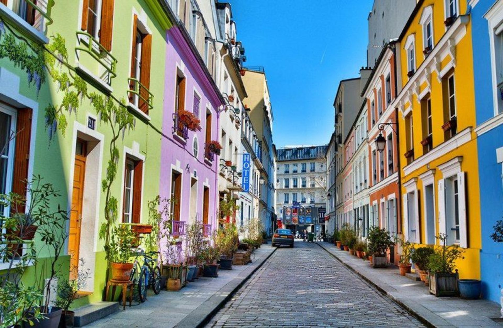 خیابان Rue Crémieux, Paris, France؛ منبع عکس: وب‌سایت Mytripbook.fr، عکاس: نامشخص