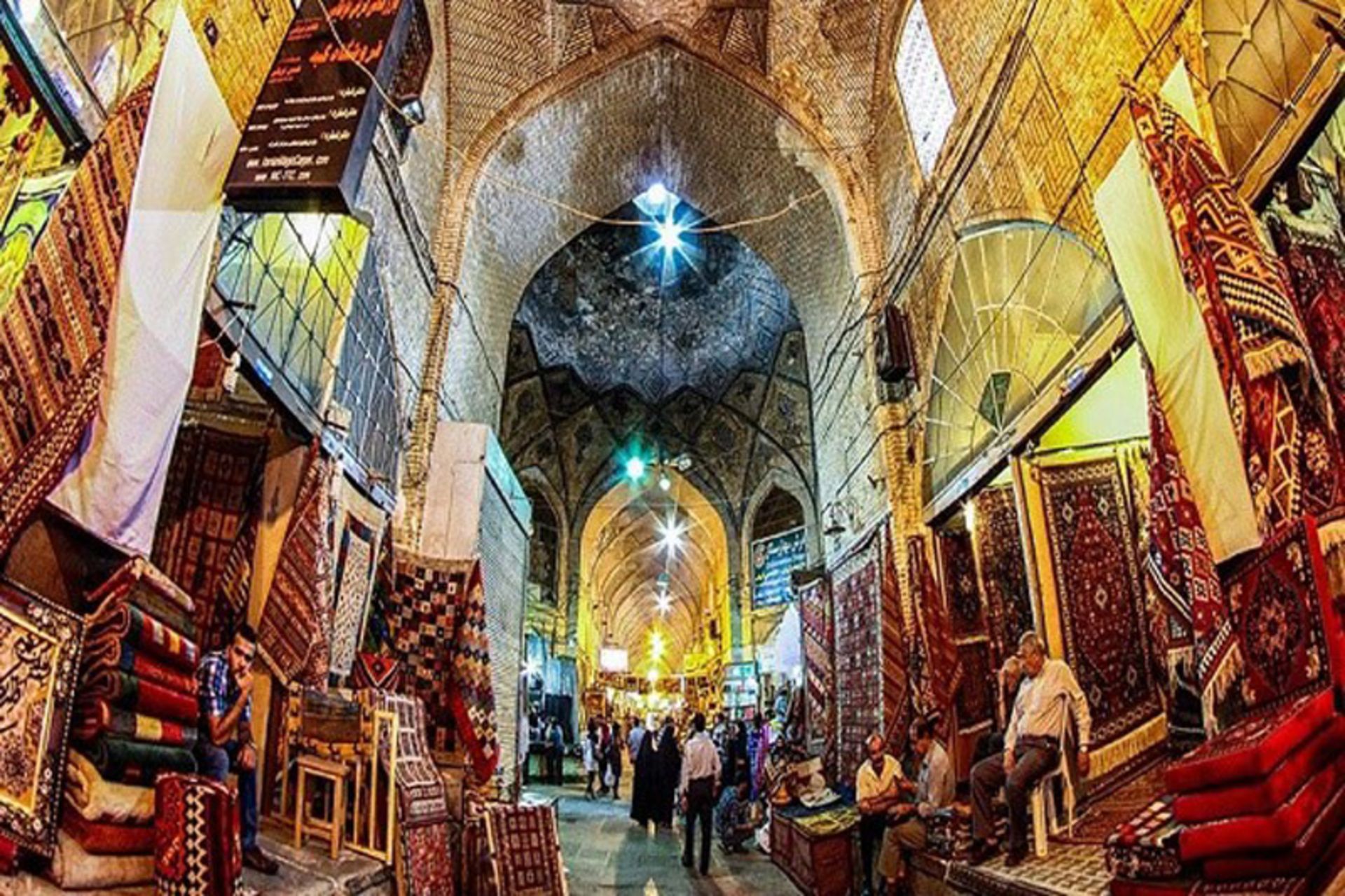 بازار وکیل