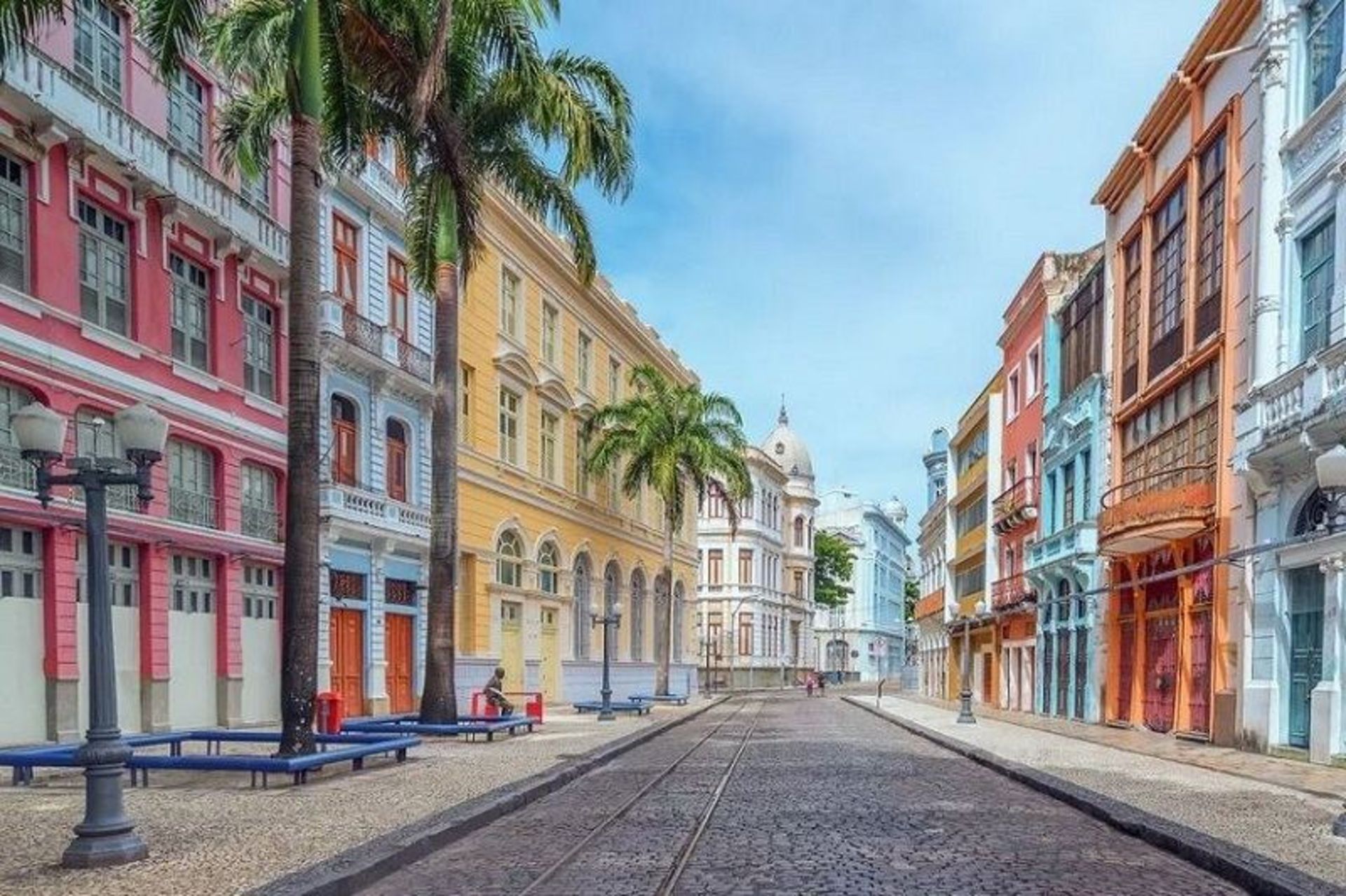 خیابان Rua do Bom Jesus Recife Brazil ؛ منبع عکس: وب‌سایت Gettyimages.com، عکاس: Antonio Ferreira Silva