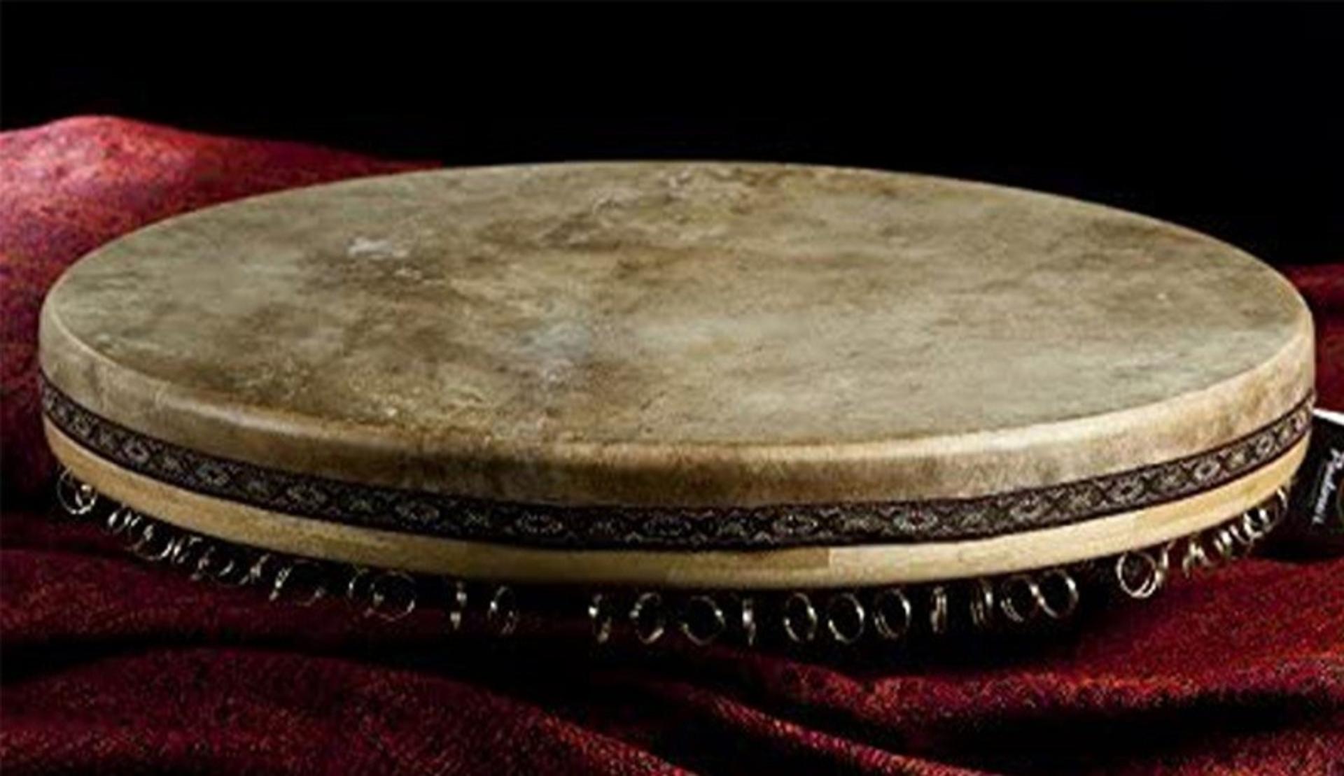ساز دایره؛ منبع عکس: وب‌سایت Navanote.ir؛ عکاس: نامشخص