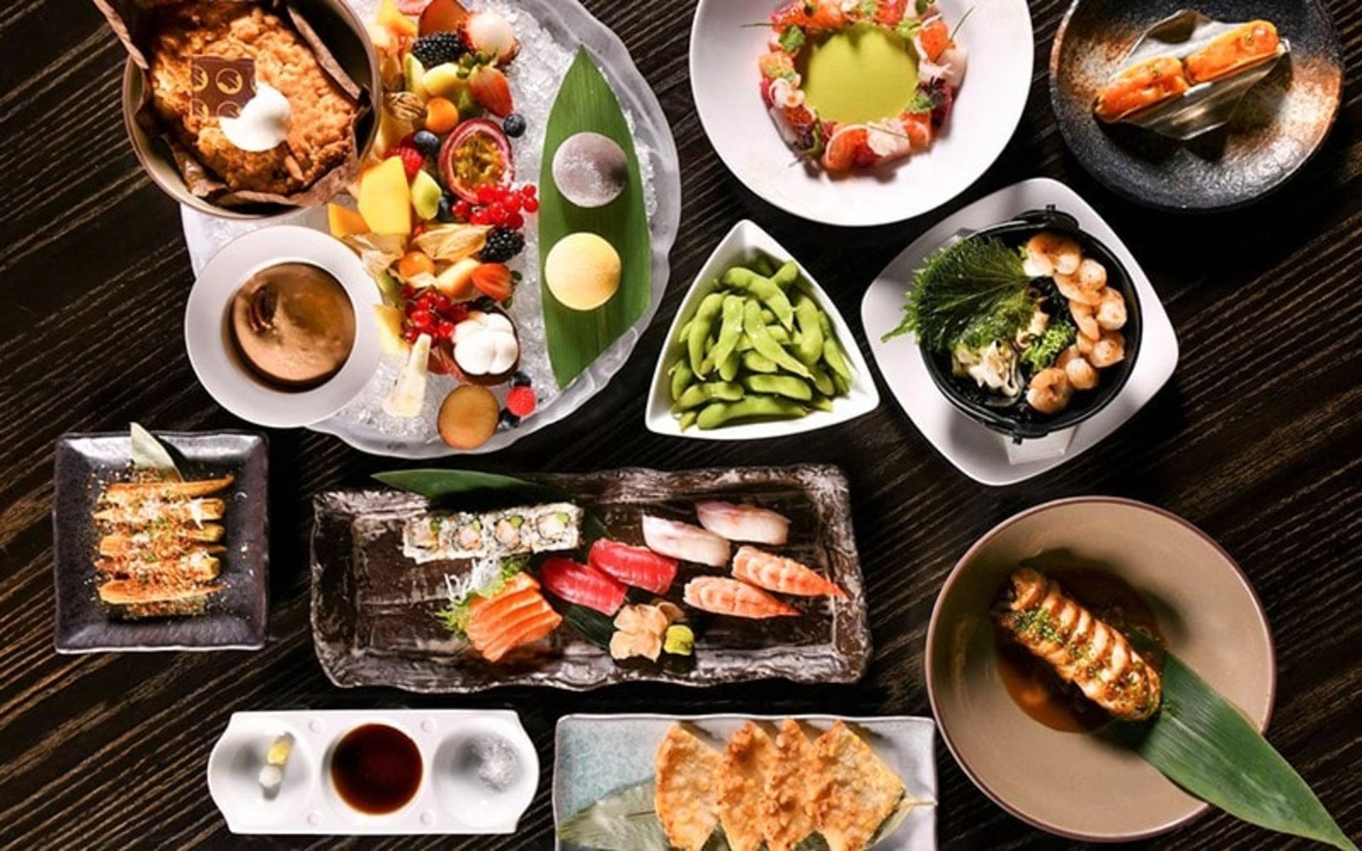 میز غذا در رستوران نوبو دوحه، منبع عکس: timeoutdoha.com، عکاس: نامشخص