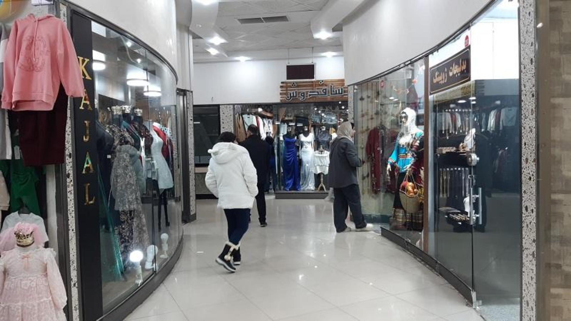 راه روهای تجاری مجتمع مفیدی ساری؛ منبع عکس: گوگل مپ؛ عکاس: لیلا لیلا