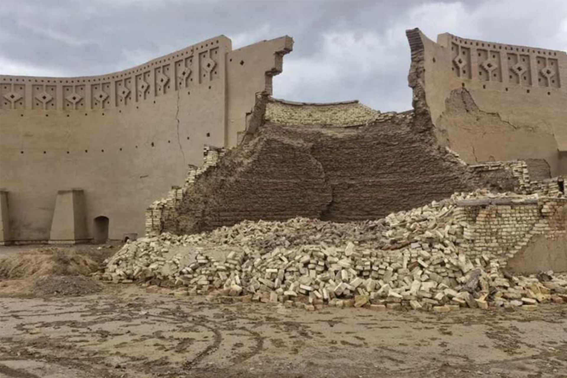 یخدان محمودآباد
