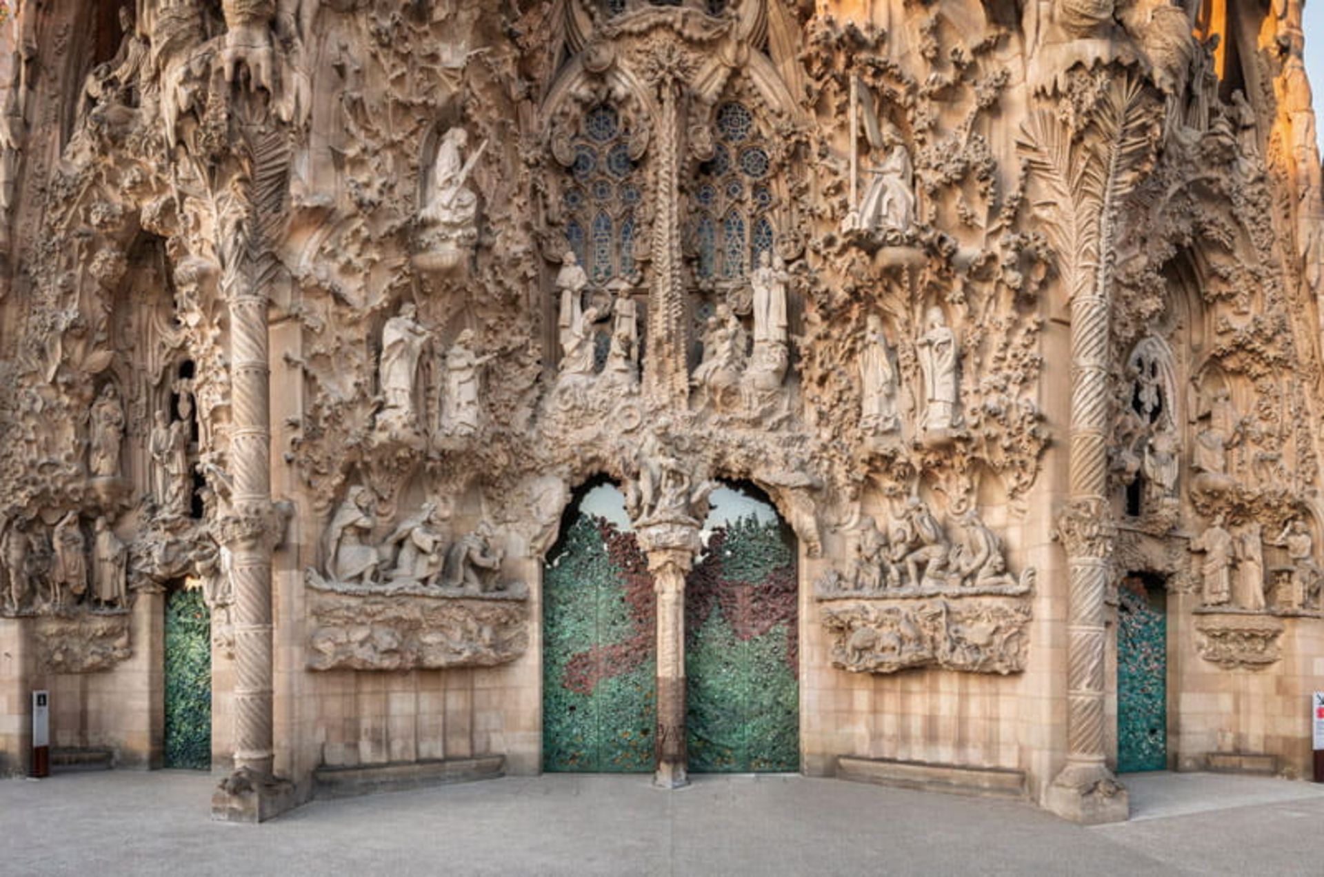 طراحی ساگرادا فامیلیا؛ منبع عکس: La Sagrada 