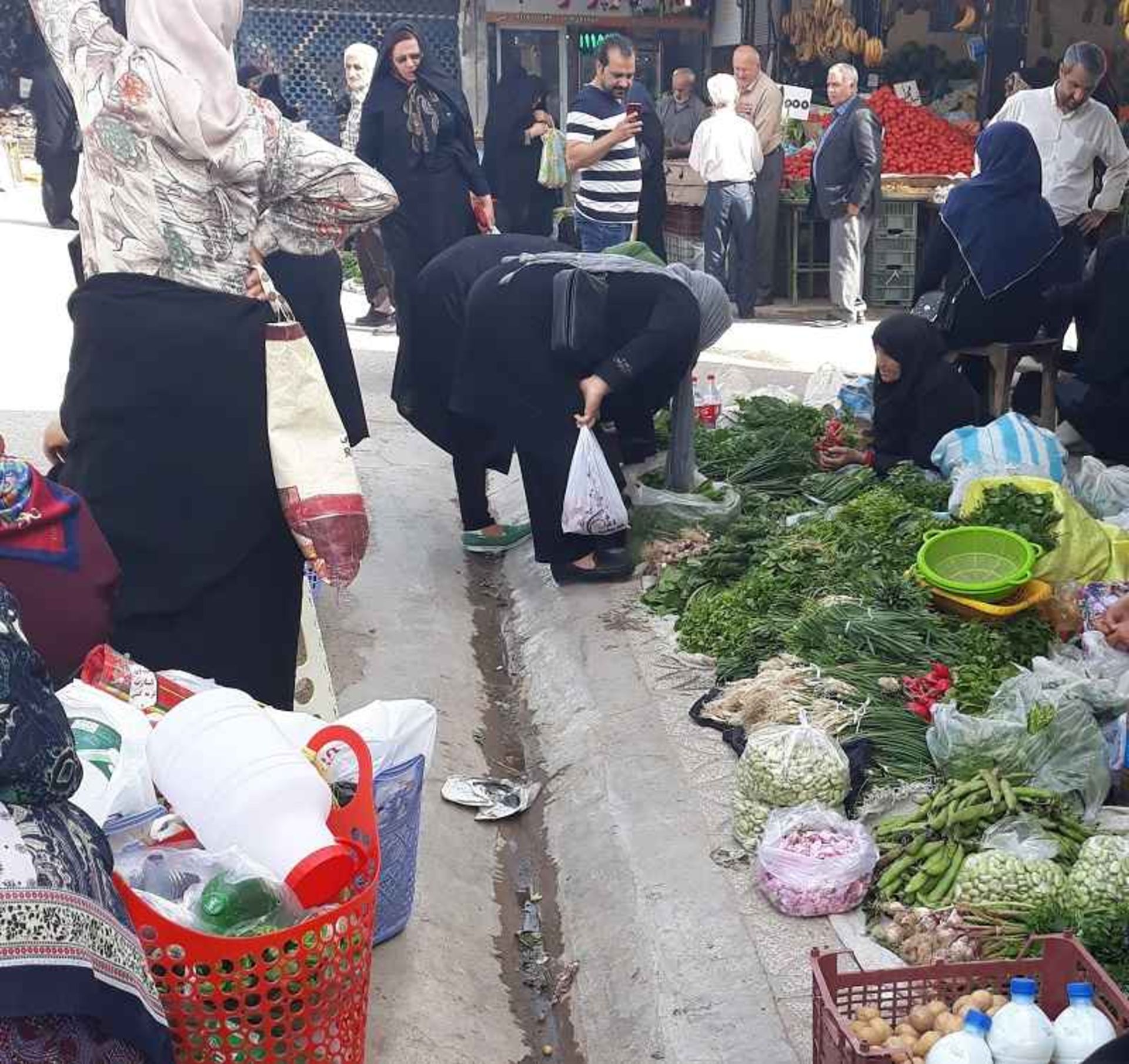 بازار روز راهبند ساری؛ منبع عکس: گوگل مپ؛ عکاس: فاطمه ادهمی
