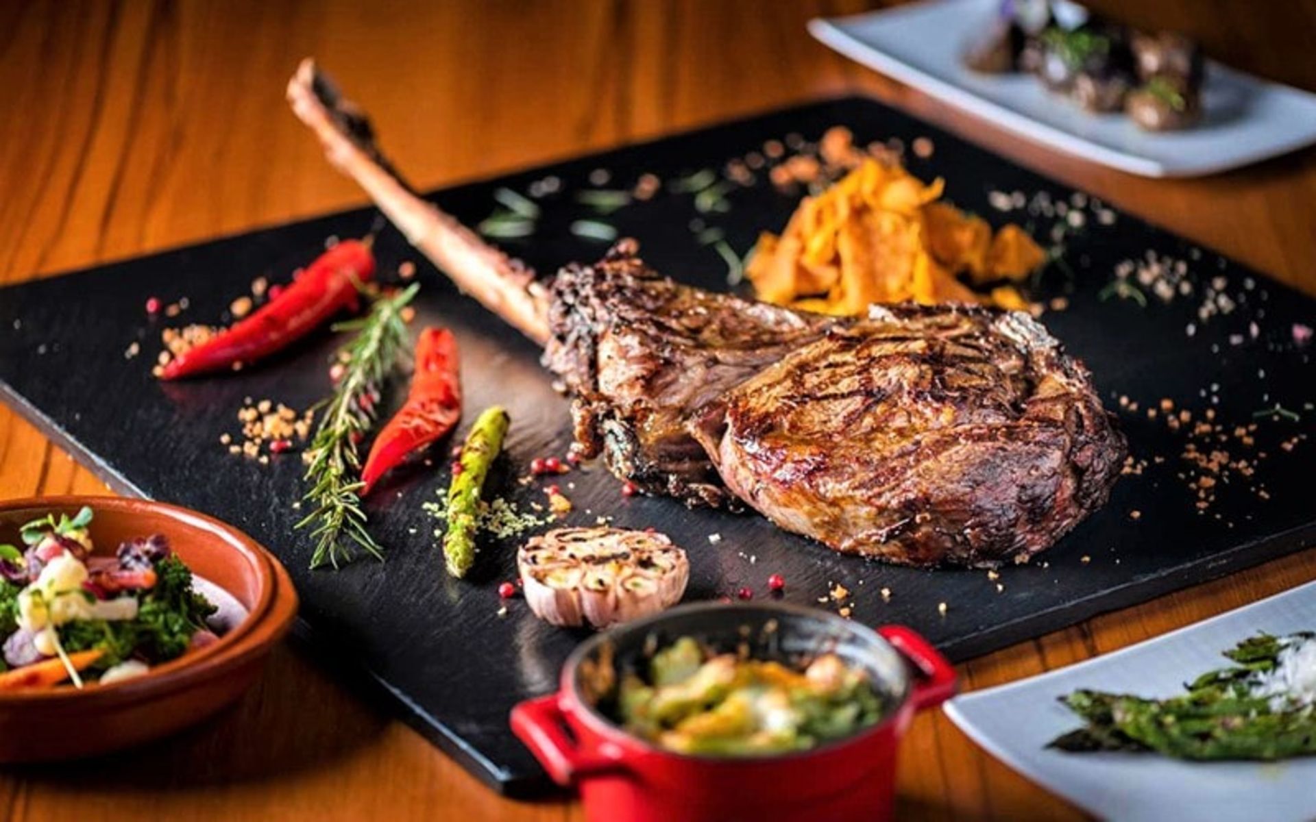 یک پرس غذا در رستوران هانترز روم اند گریل، منبع عکس: timeoutdoha.com، عکاس: نامشخص