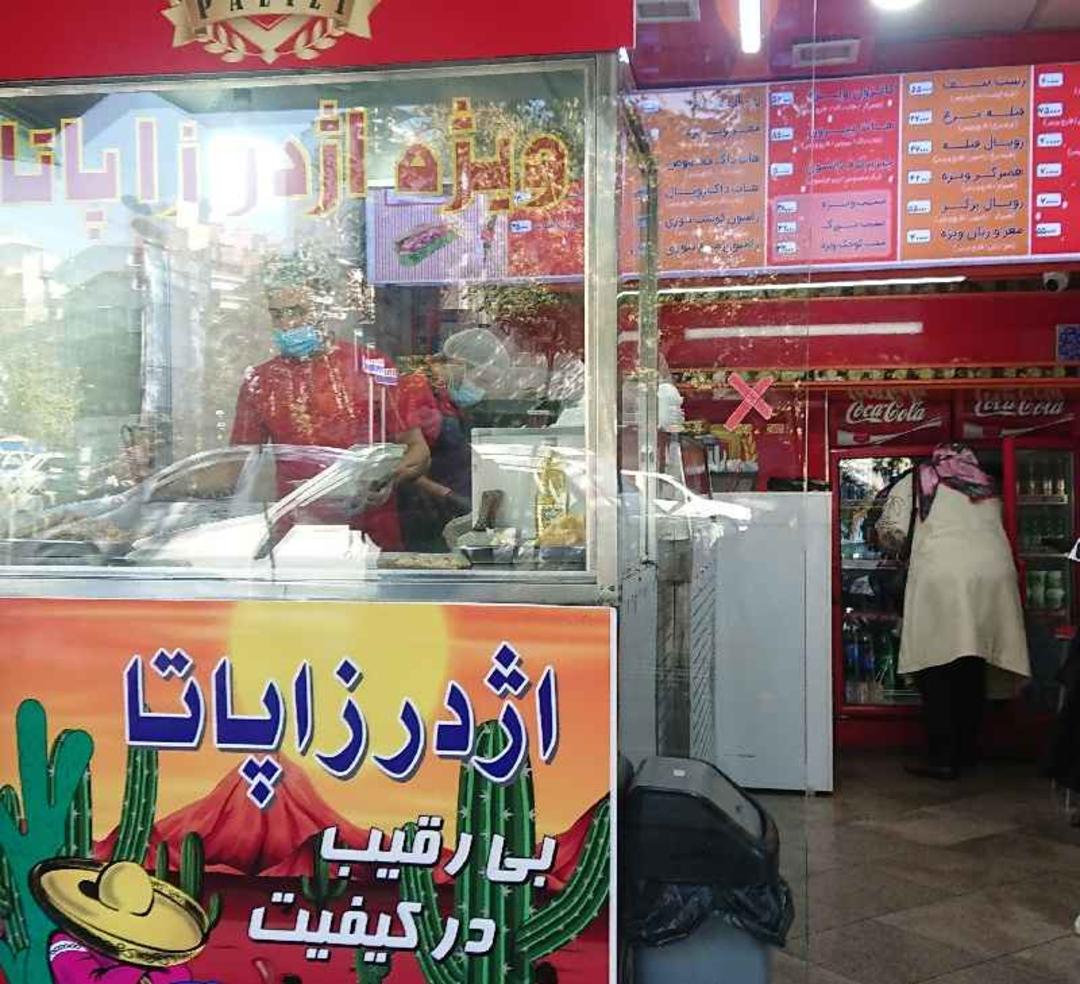 ساندویچ اژدر زاپاتا. منبع عکس: گوگل مپ؛ نام عکاس: max cover