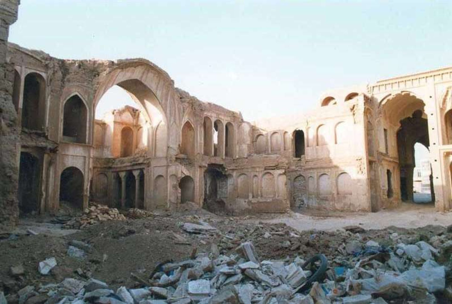 خانه عامری قبل از مرمت و بازسازی؛ منبع عکس: وب‌سایت rihfars.ir؛ عکاس: نامشخص