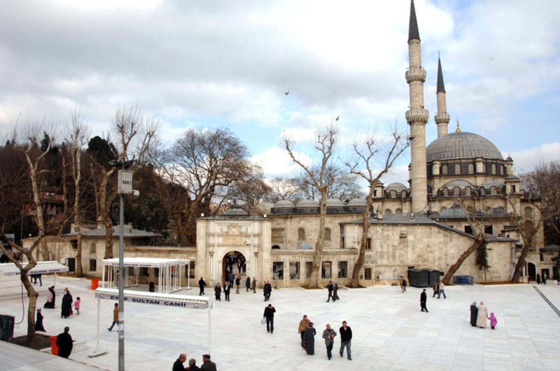 مسجد ایوب سلطان؛ منبع عکس: Iamistanbul.com، عکاس: نامشخص