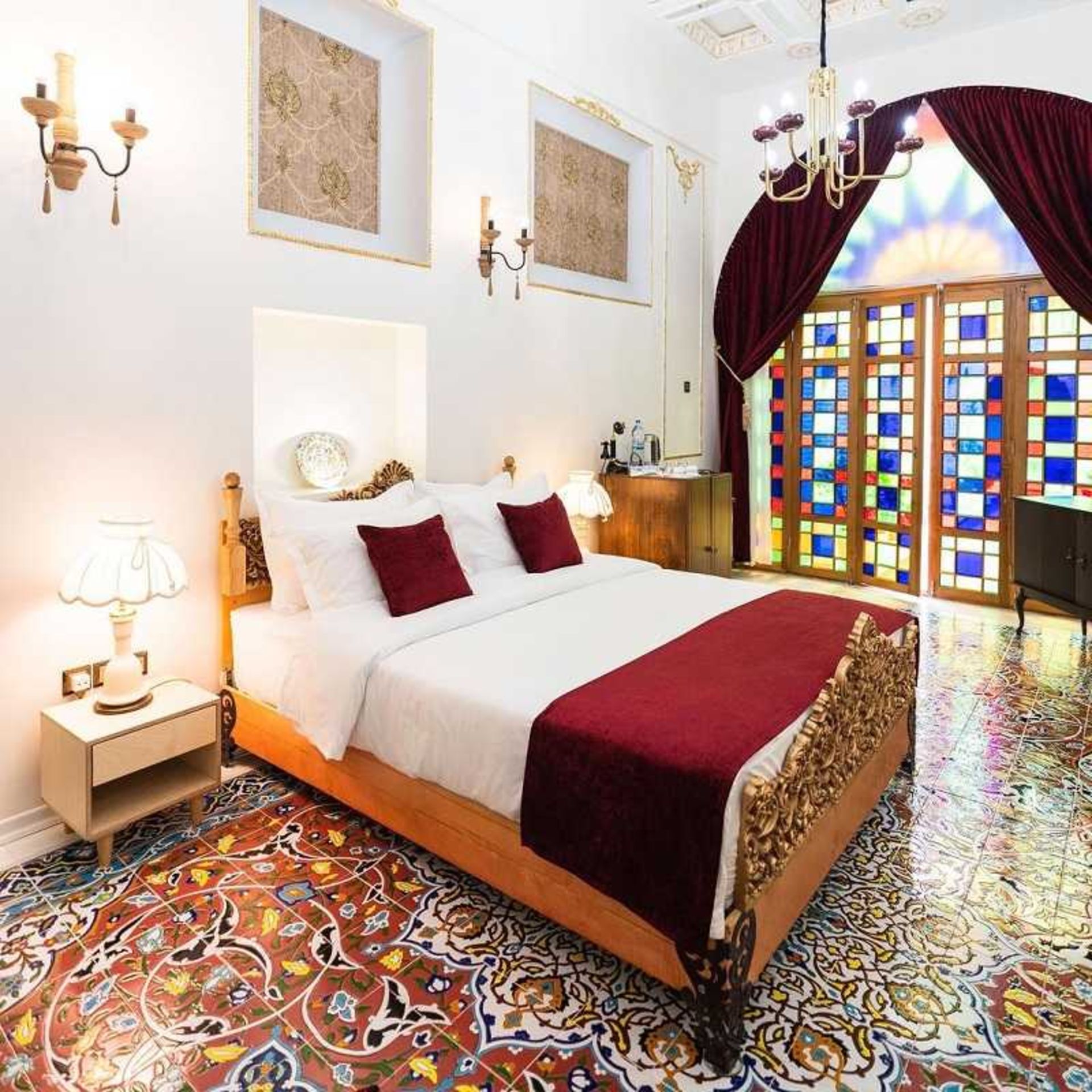 اتاق پهلوی بوتیک هتل سنتی زنجان؛ منبع عکس: صفحه اینستاگرام zanjanboutiquehotel. عکاس: deeeepstudio