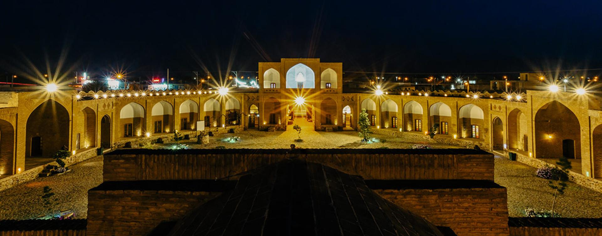 کاروانسرای امین آباد شهرضا؛ منبع عکس: گوگل مپ؛ عکاس: Balzam Ik