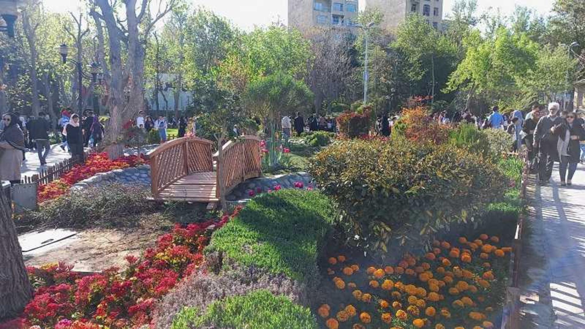 باغ گل پارک چمران؛ منبع عکس: گوگل مپ؛ عکاس: siamak z