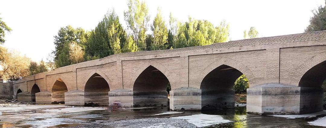 پل کله؛ منبع عکس: ویکی‌مدیا؛ عکاس: سید امین حسینی