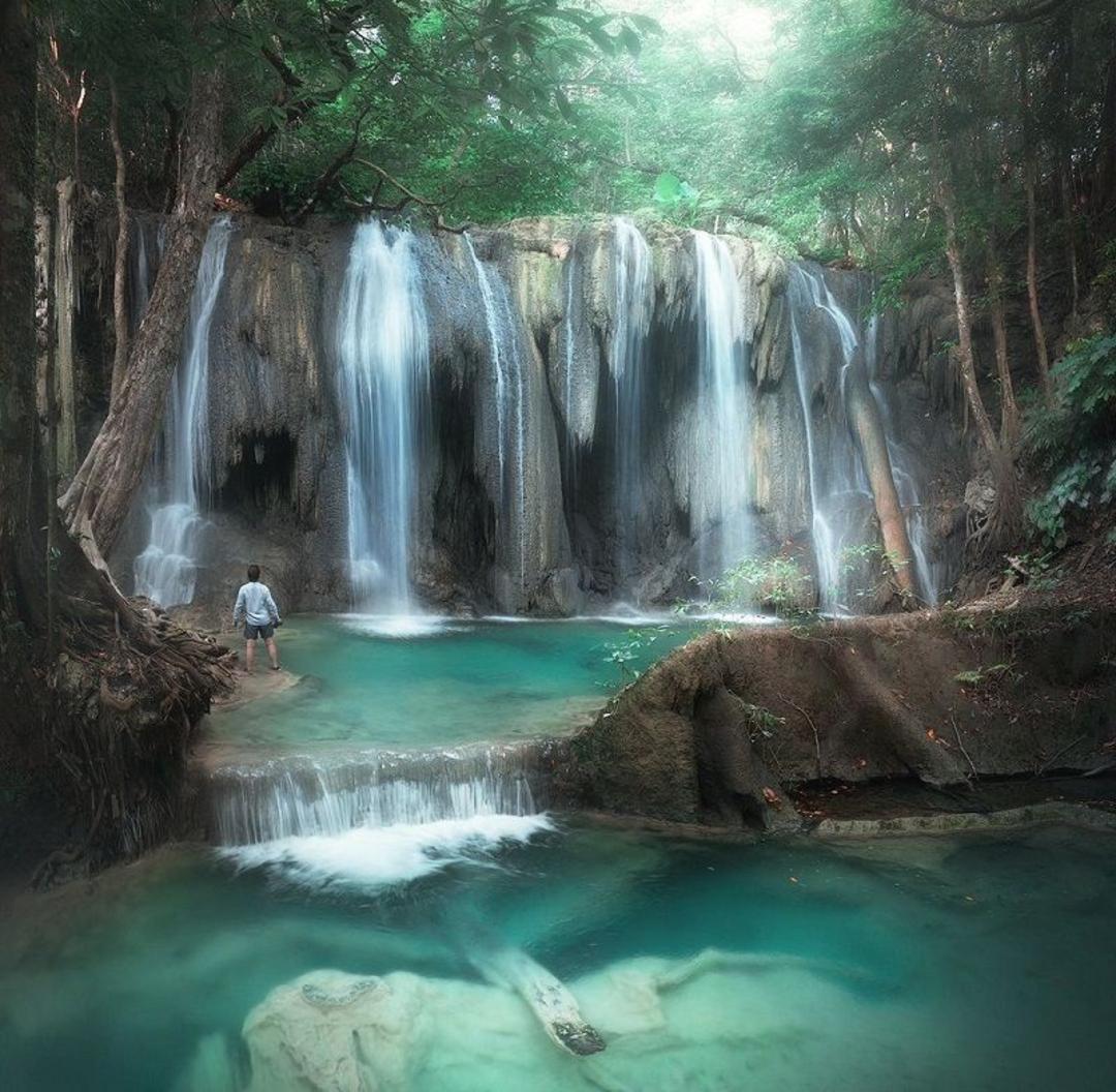 آبشار جزیره سامباوا اندونزی؛ منبع عکس: صفحه اینستاگرام Danielkordan. عکاس: Danielkordan