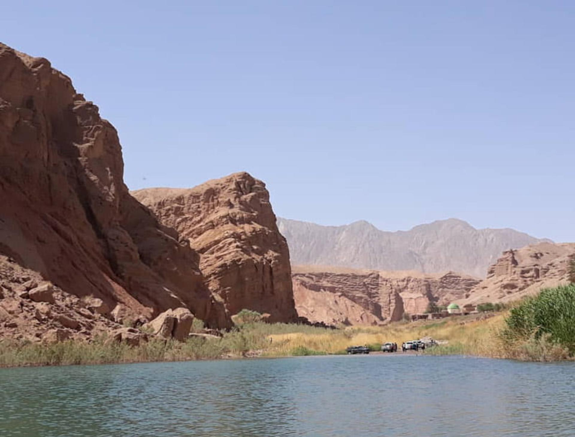 دریاچه طبیعی روستای مزار شاه کوهپایه کرمان، منبع عکس: صفحه اینستاگرام kermansights، عکاس: نامشخص