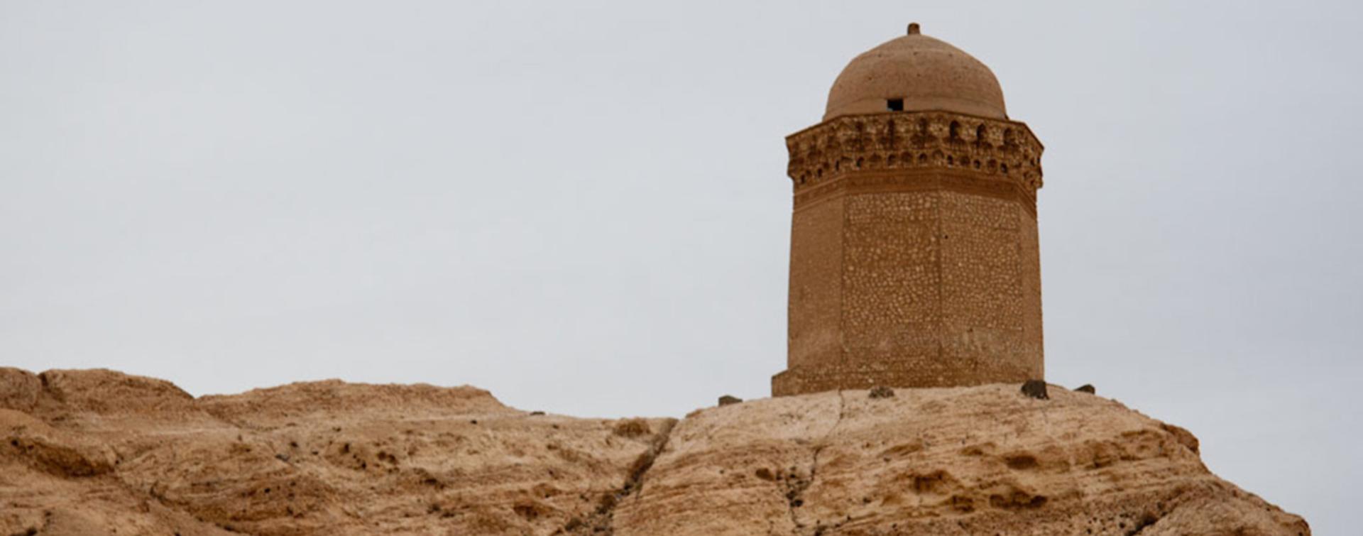 گنبد عالی ابرکوه؛ منبع عکس: گوگل مپ؛ عکاس: Travis Hydzik