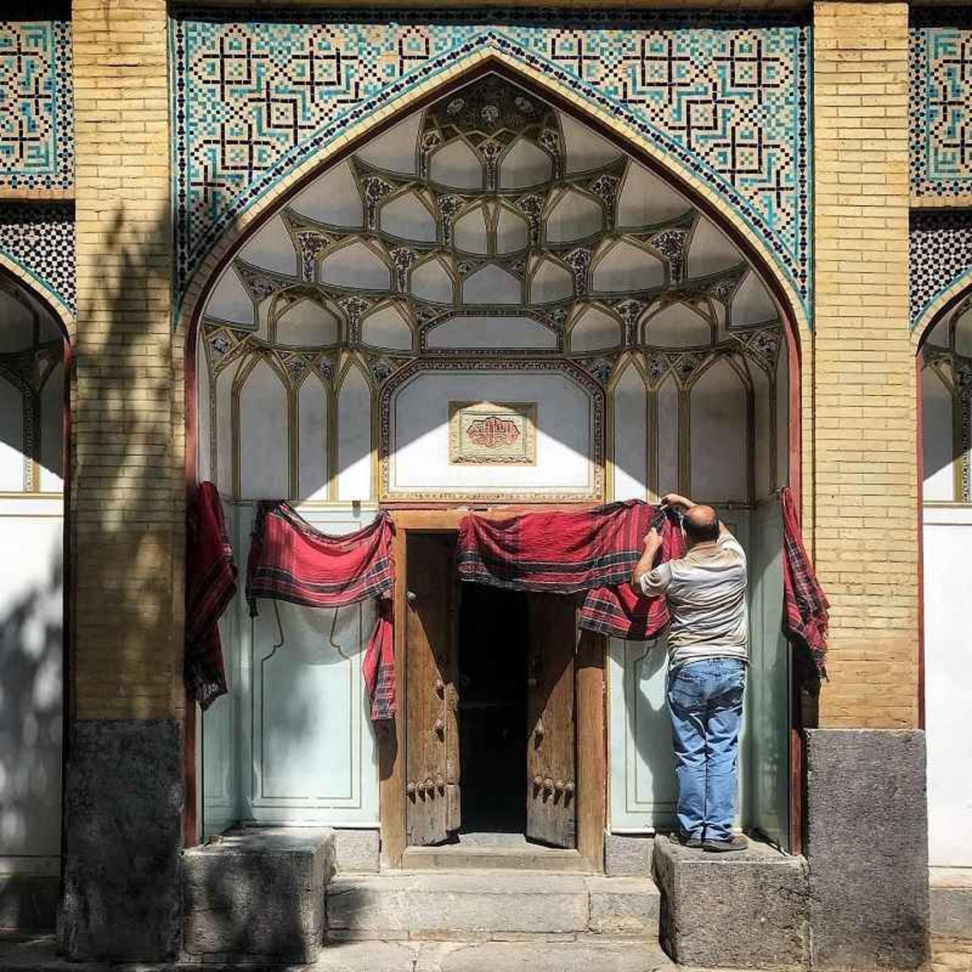 ورودی حمام علی قلی آقا؛ منبع عکس: گوگل مپ؛ عکاس: محدی محرابی