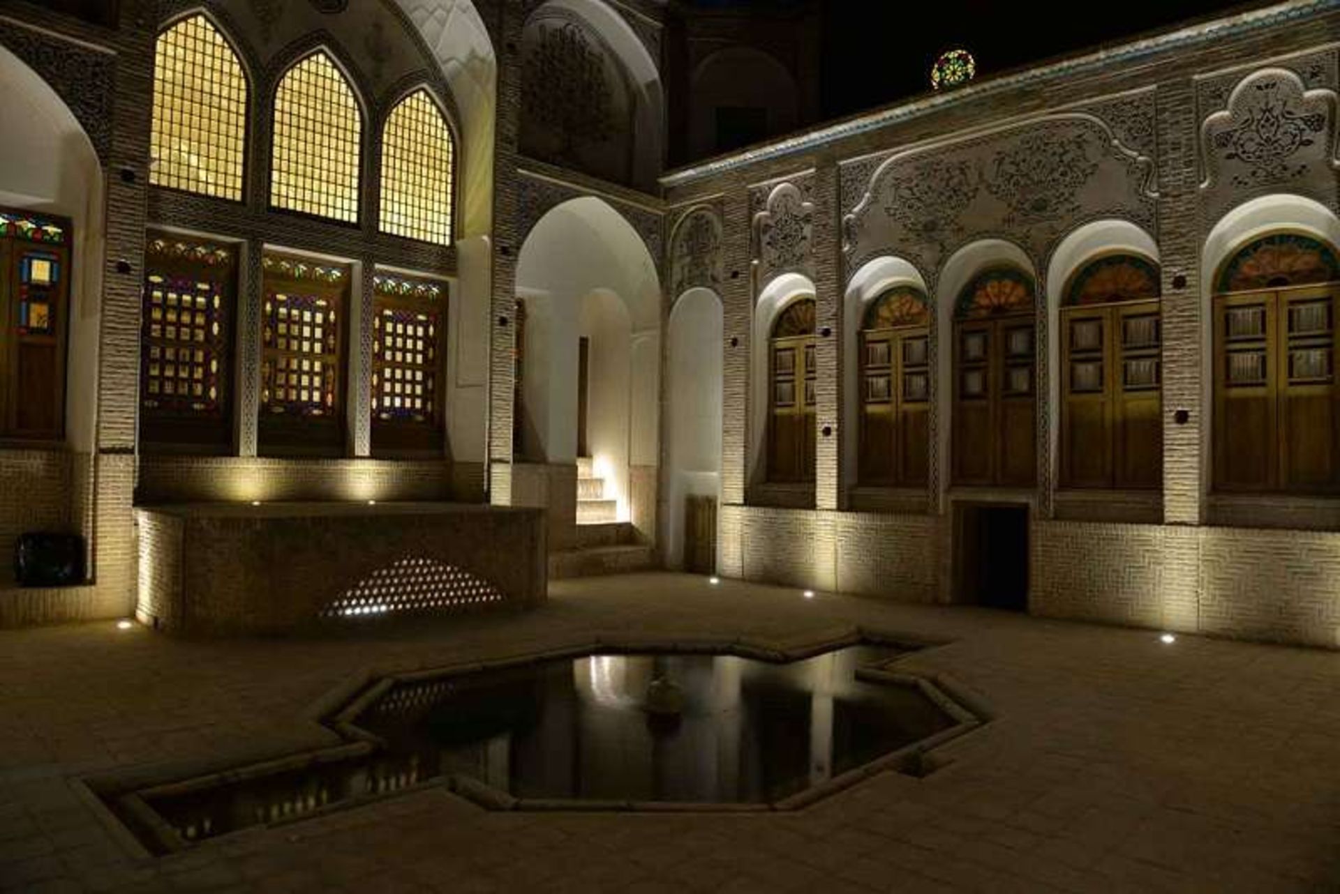خانه عامری کاشان؛ منبع عکس: وب‌سایت rihfars.ir؛ عکاس: نامشخص