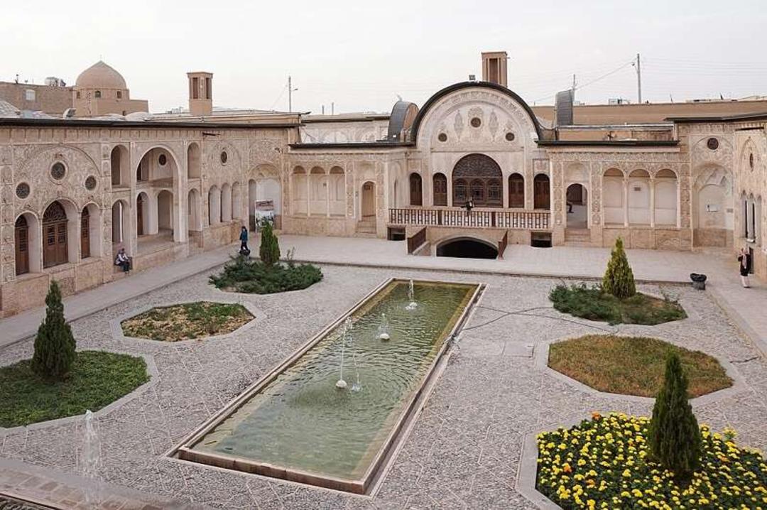 خانه طباطبایی کاشان؛ منبع عکس: ویکی ودیا؛ عکاس: Bernard Gagnon