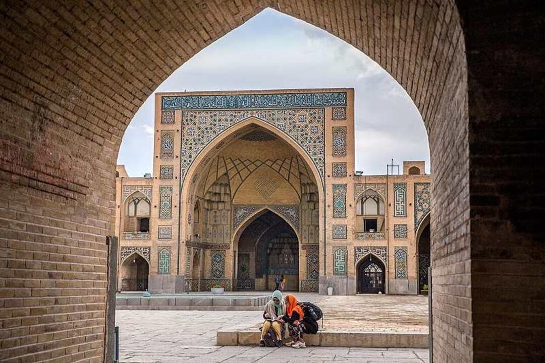 مسجد جورجیر یا مسجد حکیم اصفهان؛ منبع عکس: ویکی مدیا؛ عکاس: نگین محمدی فر