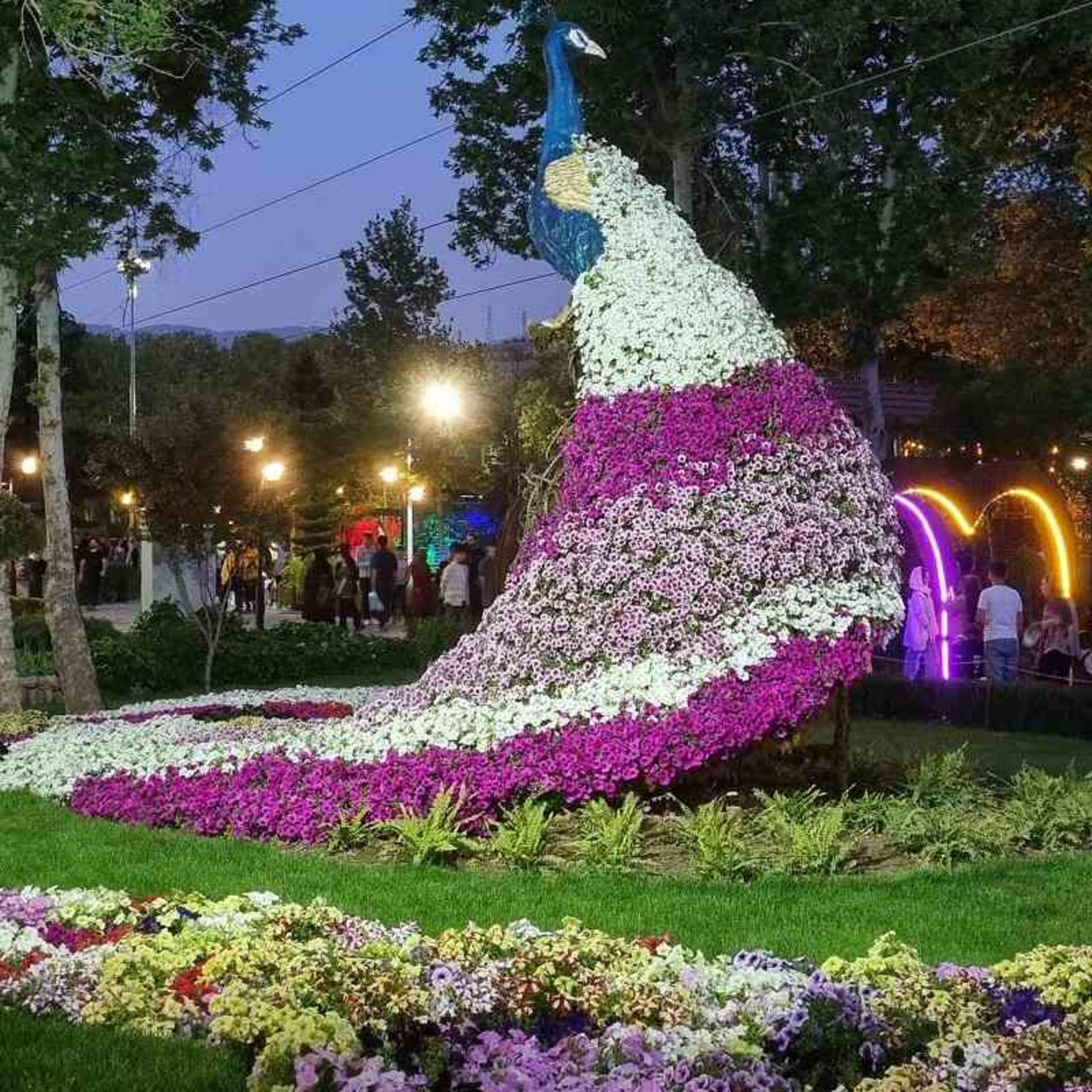 باغ لاله های شهر کرج؛ منبع عکس: گوگل مپ؛ عکاس: حمید زند