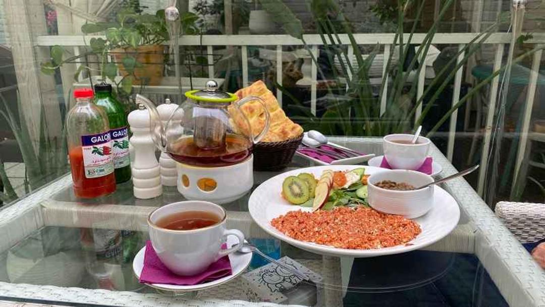 صبحانه در کافه رستوران سی ام