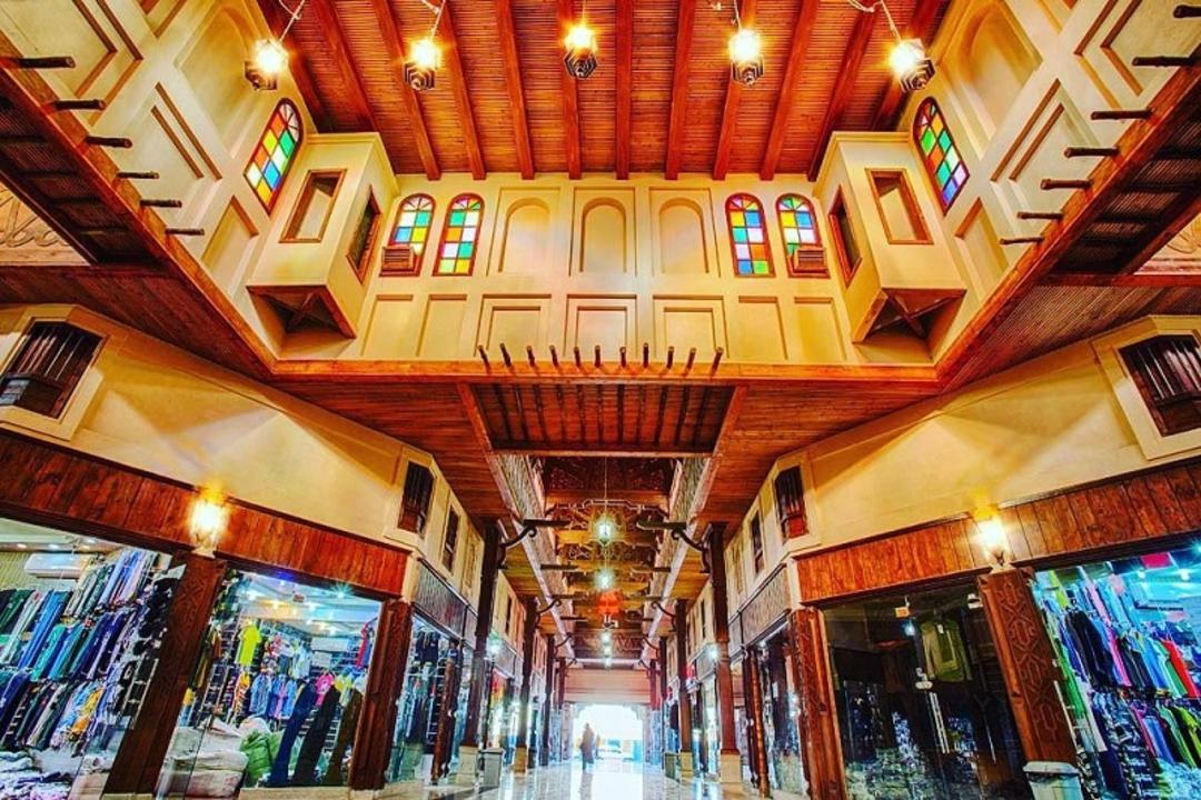 فضای داخلی بازار نخل درگهان قشم