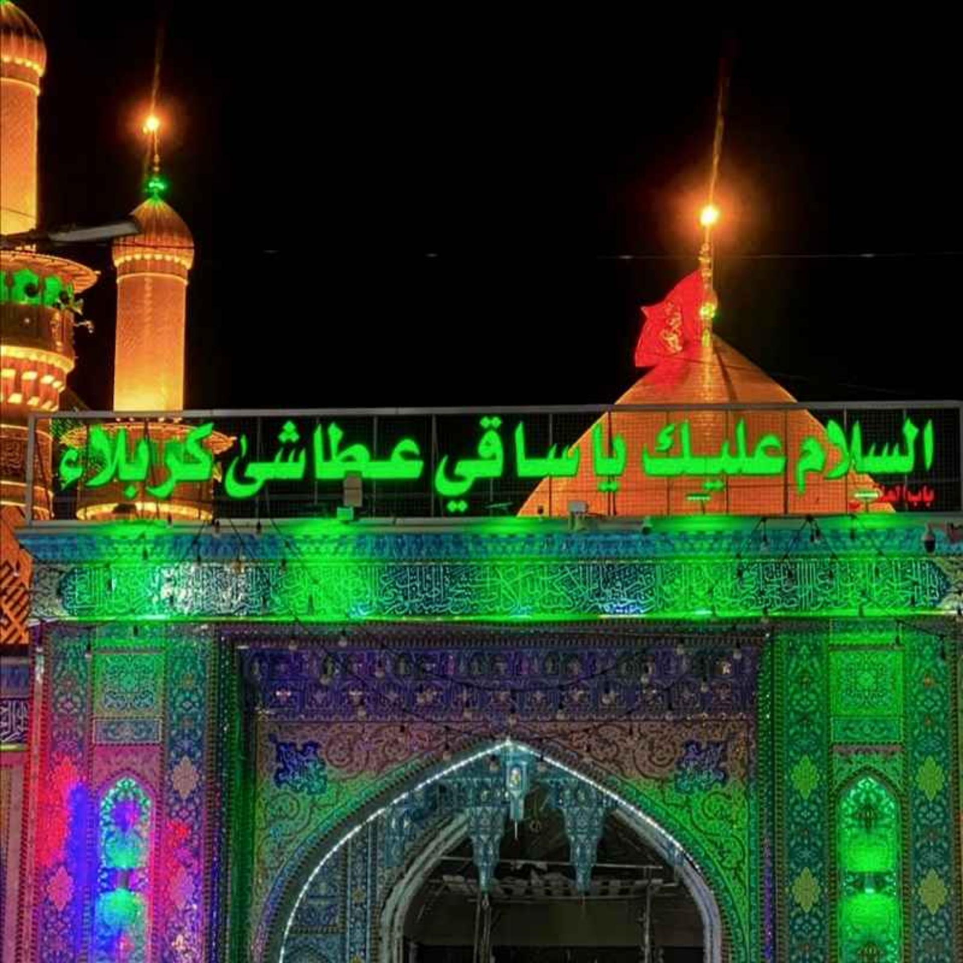 باب الرجا و گنبد حرم امام حسین (ع)؛ منبع عکس: گوگل مپ؛ عکاس: ahmed albadraane 
