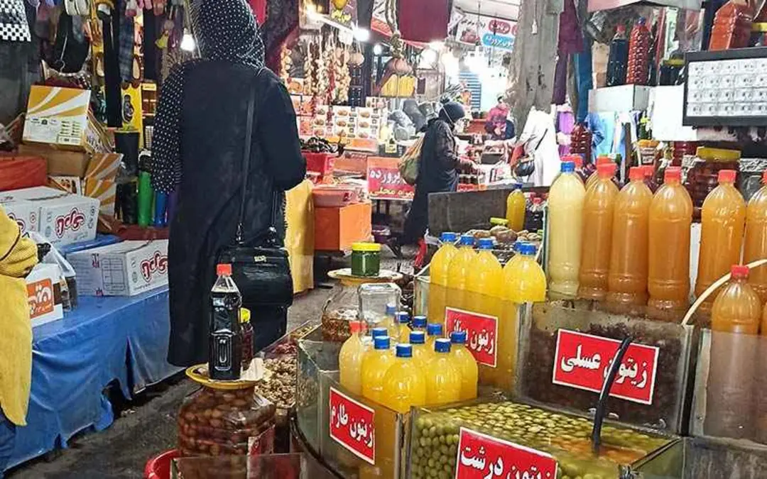 مغازه های بازار ترشیجات رامسر، منبع عکس: گوگل مپ، عکاس: الناز حیدری