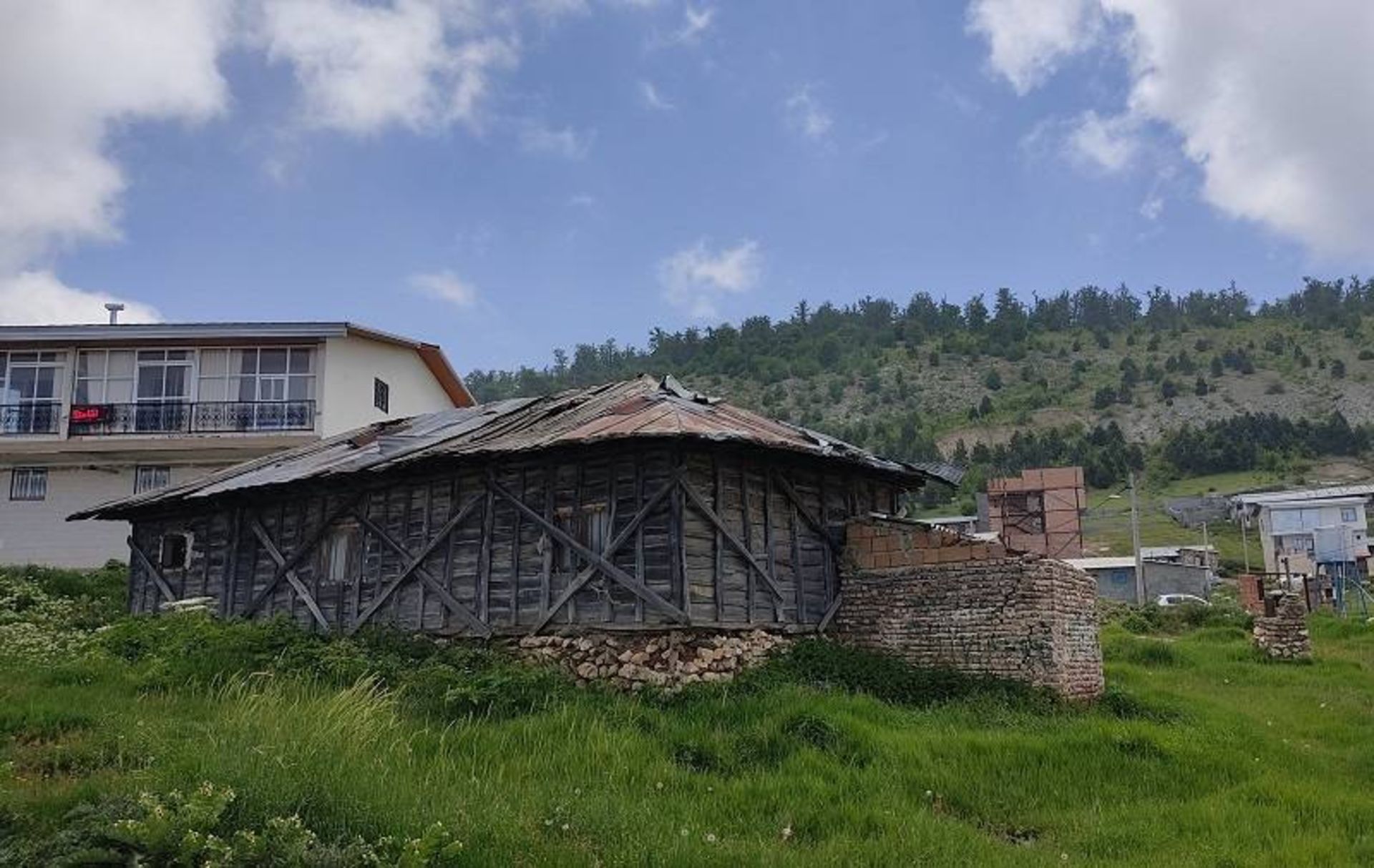 طبیعت روستای درازنو؛ منبع عکس: گوگل مپ. عکاس: Ali Mousavi Manesh