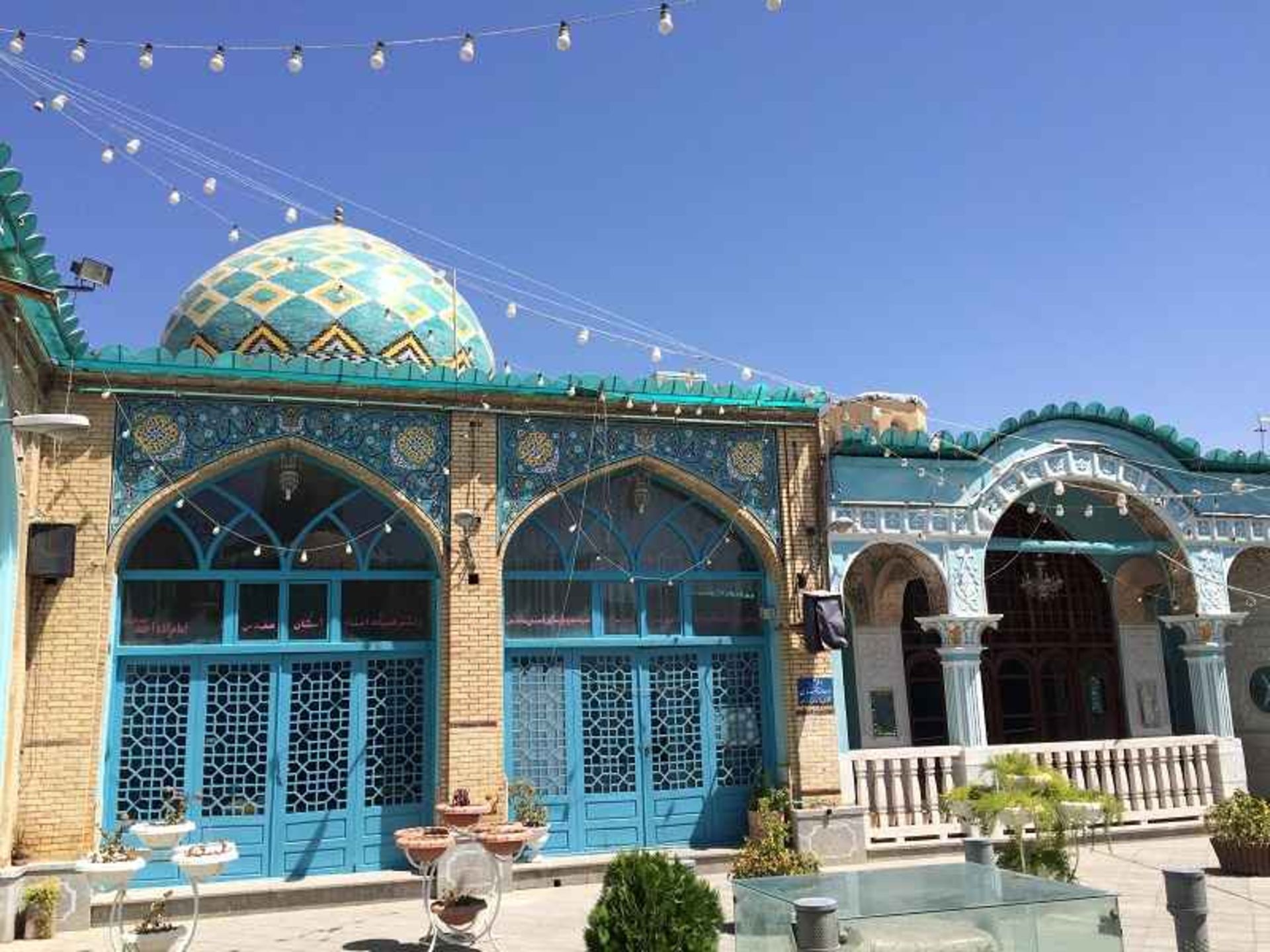 گنبد امامزاده احمد اصفهان. منبع عکس: گوگل مپ. عکاس: عمر المبارک
