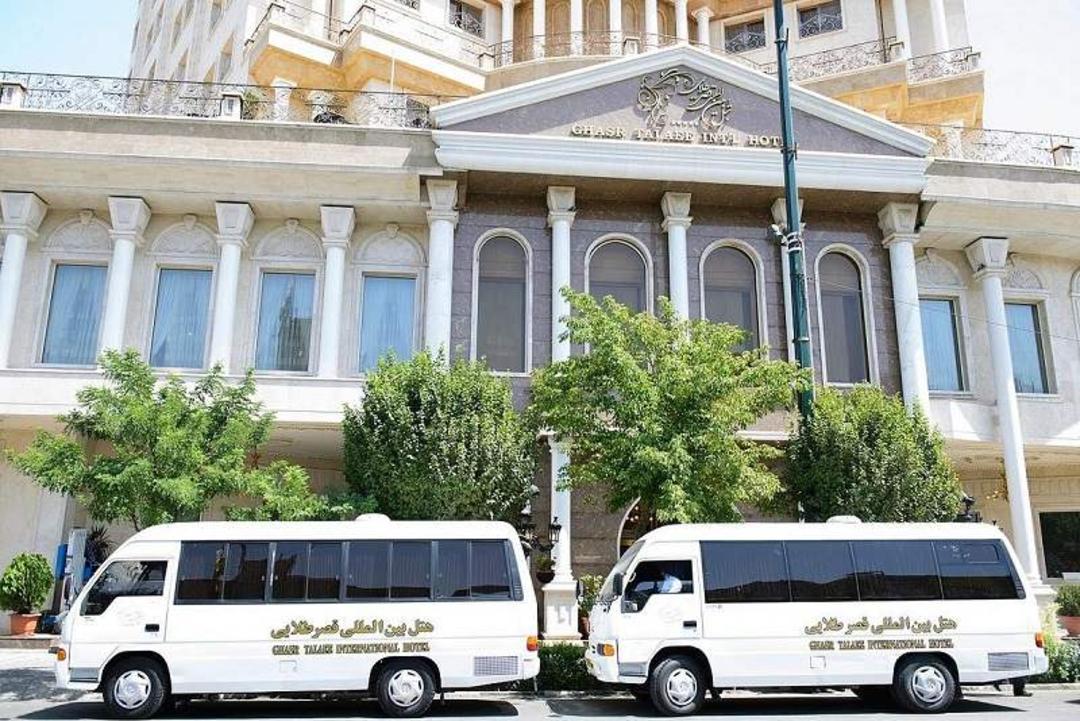 ون های قسمت ترانسفر هتل گلدن پالاس مشهد؛ منبع عکس: وب سایت Goldenpalacehotel.com. عکاس: نامشخص
