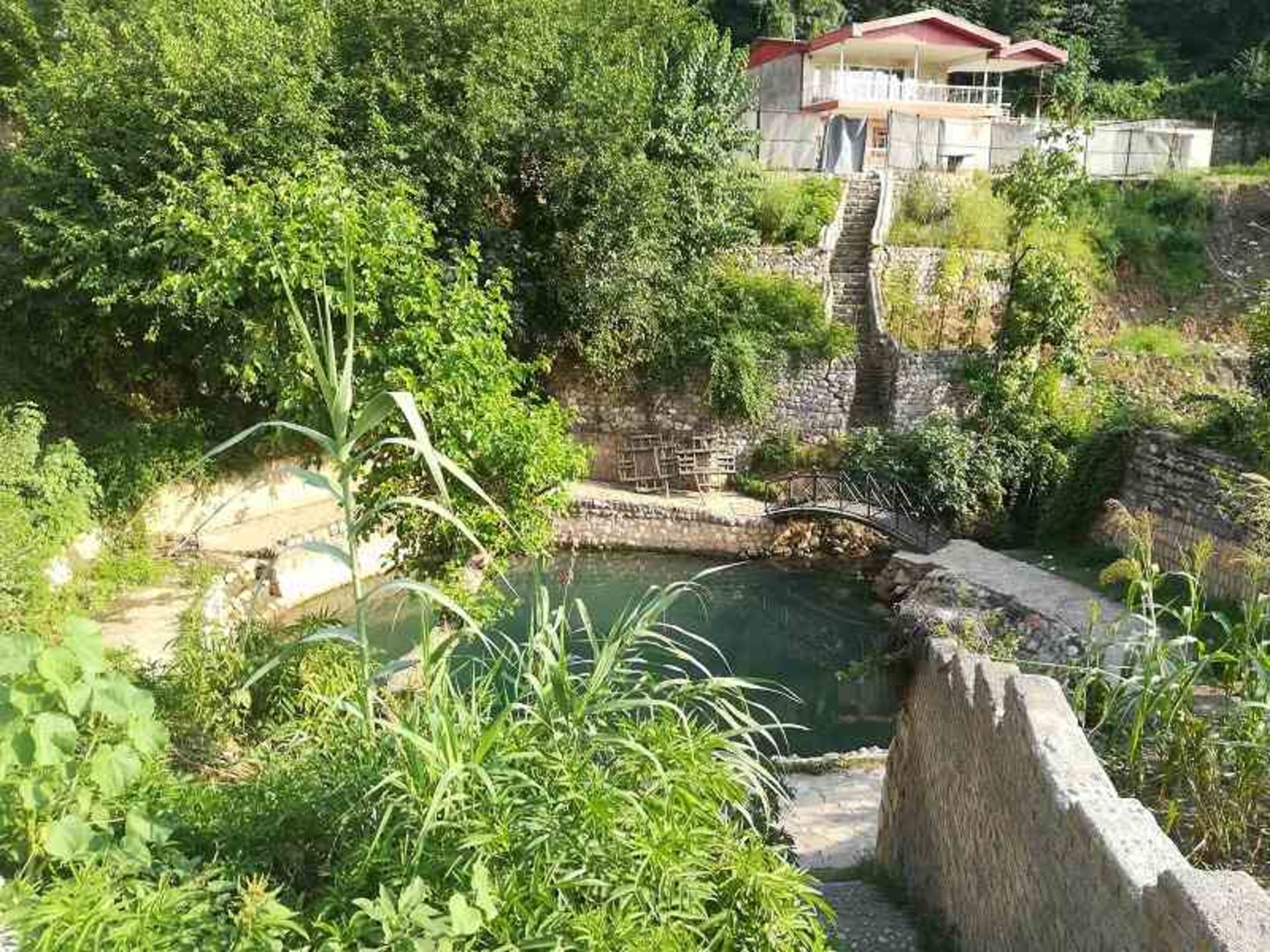 پل زیبای روستای زرین گل؛ منبع عکس: گوگل مپ. عکاس: Mojtaba Shahkhah