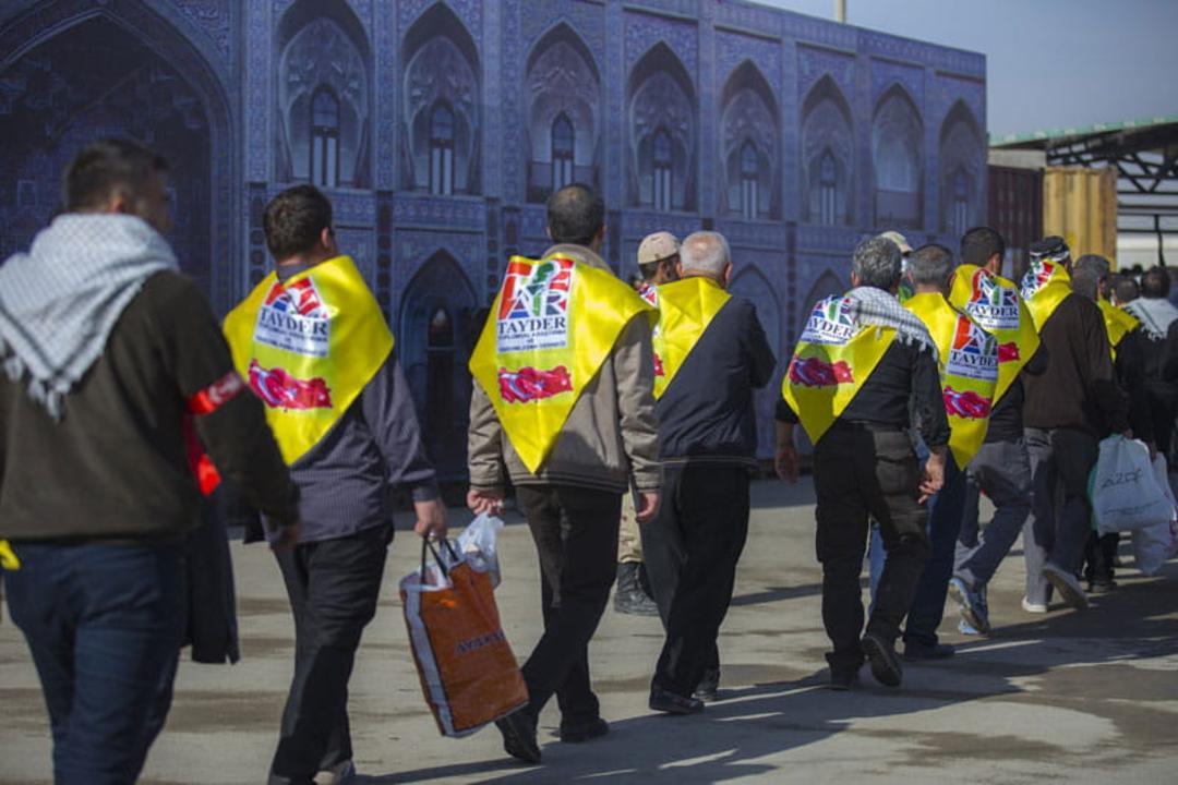 زائران پیاده روی کربلا در پایانه مرزی ایران، منبع عکس: ویکی مدیا، عکاس: مصطفی معراجی
