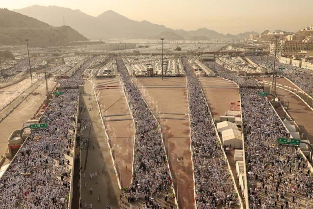  مراسم نمادین «سنگسار شیطان» در صحرای منا