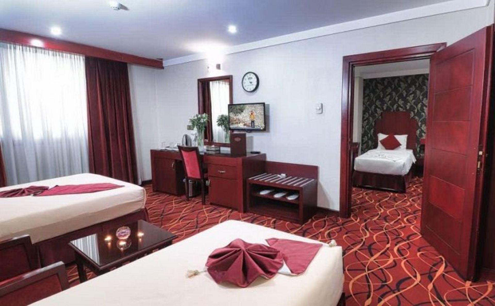 کانکت ۶ تخته هتل پارسیس مشهد؛ منبع عکس: وب سایت Hotelparsis.com. عکاس: نامشخص