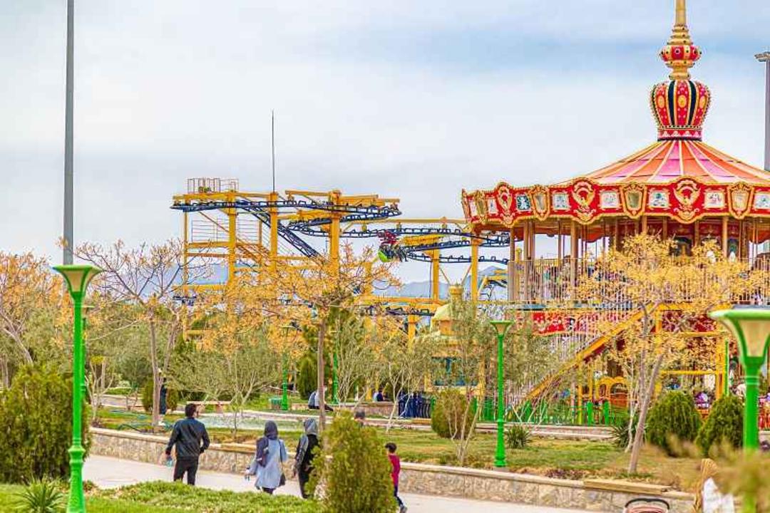 وسایل بازی شهربازی شهر رویاها اصفهان