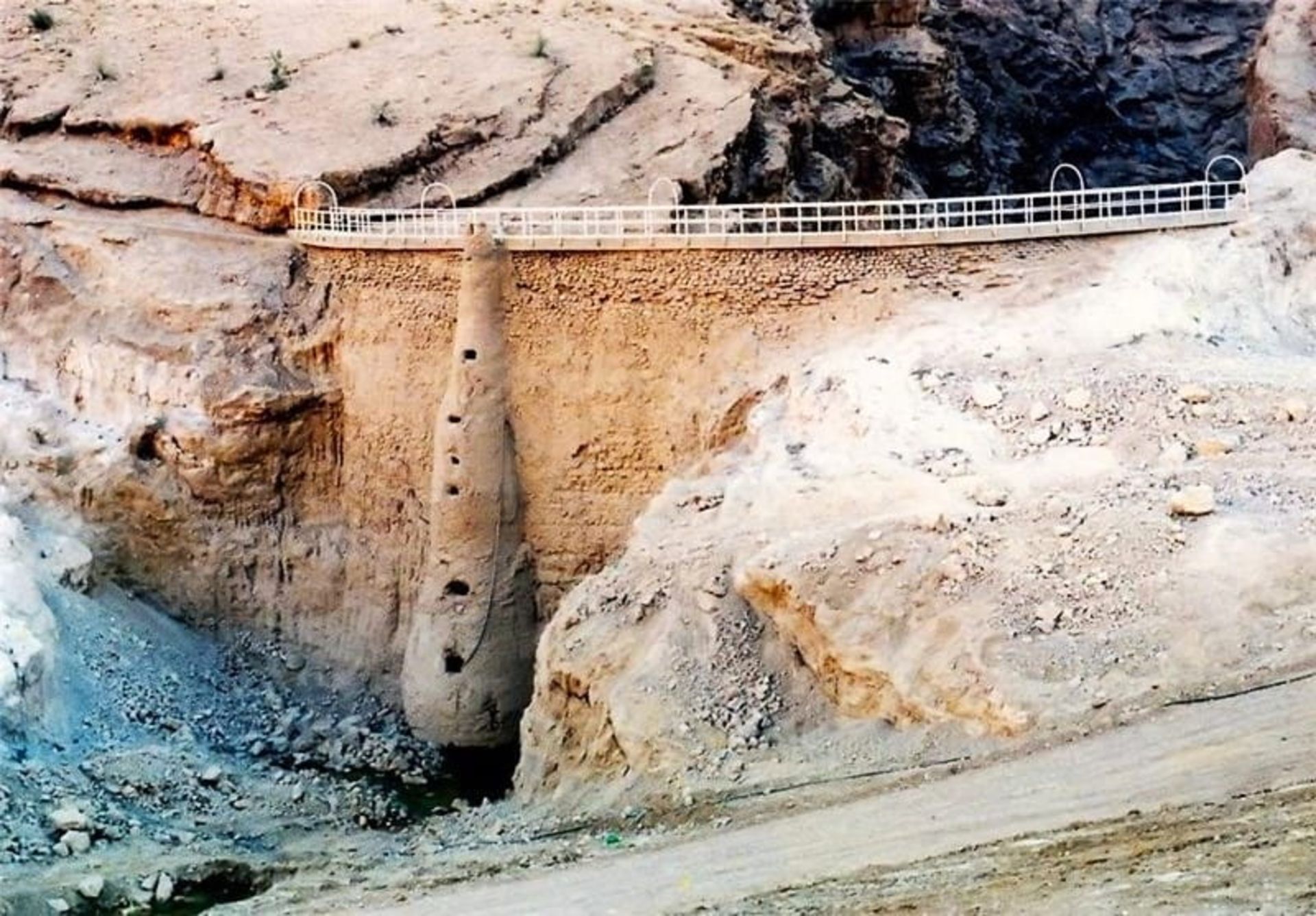 حفره های برج آبگیری سد کریت، منبع تسنیم، عکاس: نامشخص